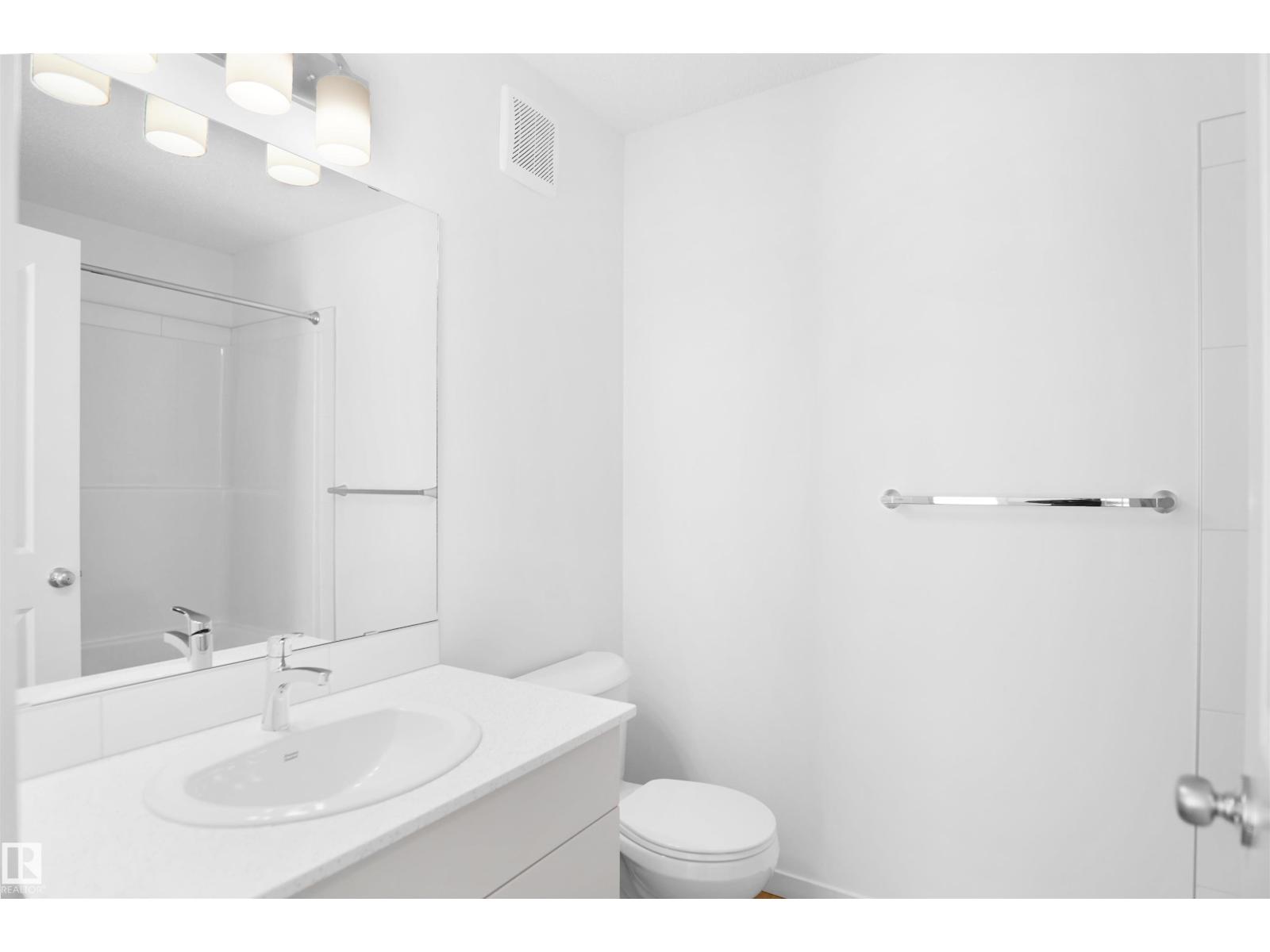 
          40 531 MERLIN LANDING LD NW
            <br/>
            <span>Edmonton</span>
            , 
            <span>AB</span>
             <span>T5Y4B7</span>
         - Photo 28