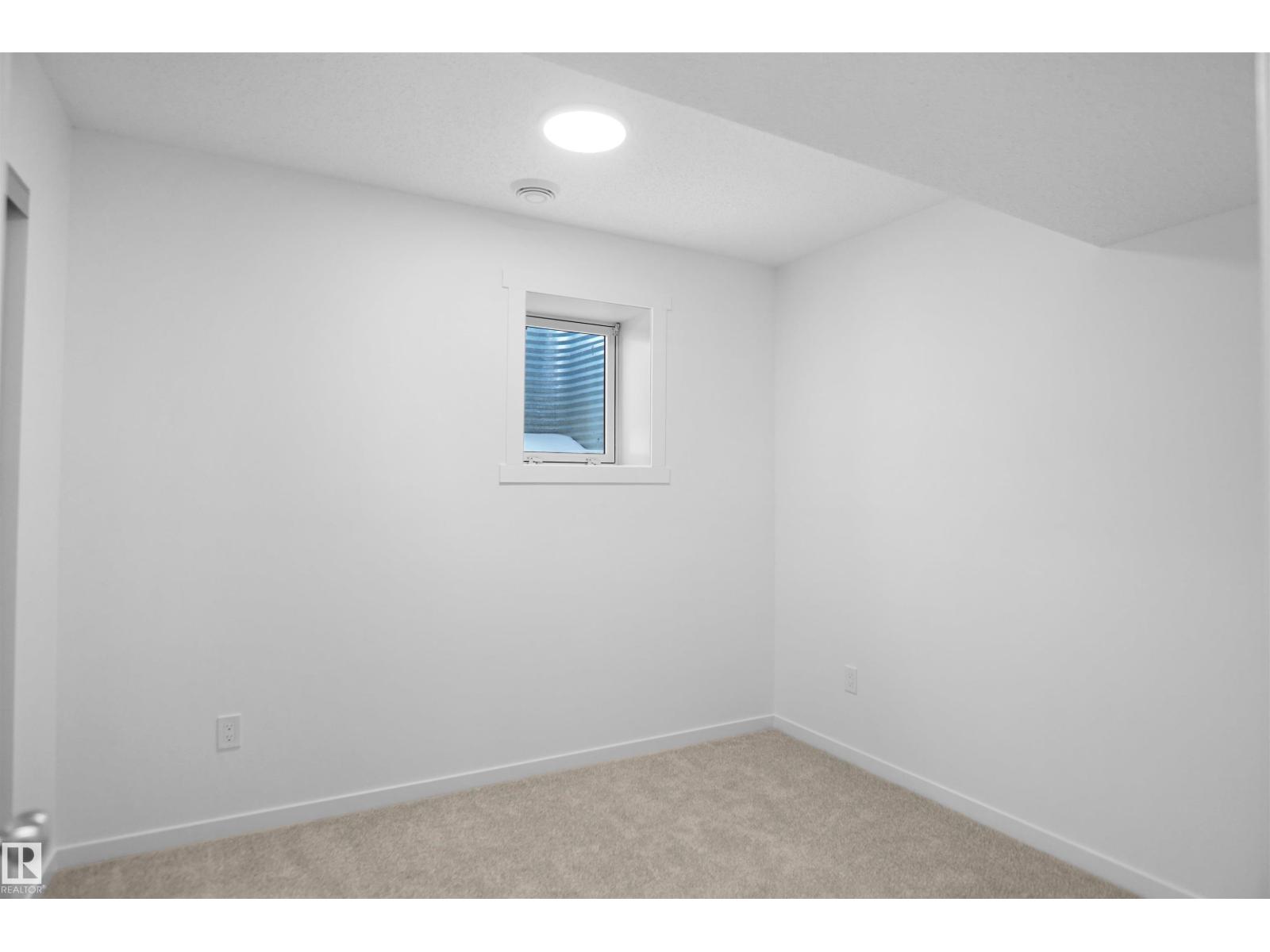 
          40 531 MERLIN LANDING LD NW
            <br/>
            <span>Edmonton</span>
            , 
            <span>AB</span>
             <span>T5Y4B7</span>
         - Photo 19