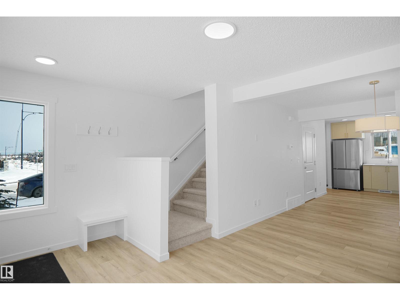 
          40 531 MERLIN LANDING LD NW
            <br/>
            <span>Edmonton</span>
            , 
            <span>AB</span>
             <span>T5Y4B7</span>
         - Photo 9