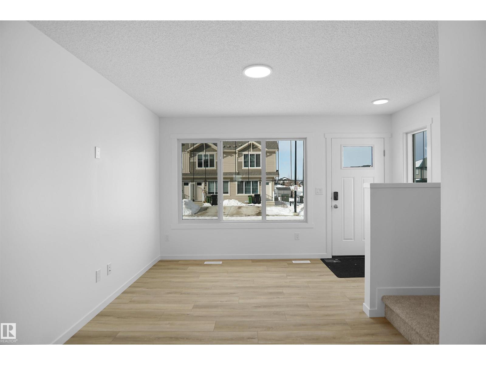 
          40 531 MERLIN LANDING LD NW
            <br/>
            <span>Edmonton</span>
            , 
            <span>AB</span>
             <span>T5Y4B7</span>
        