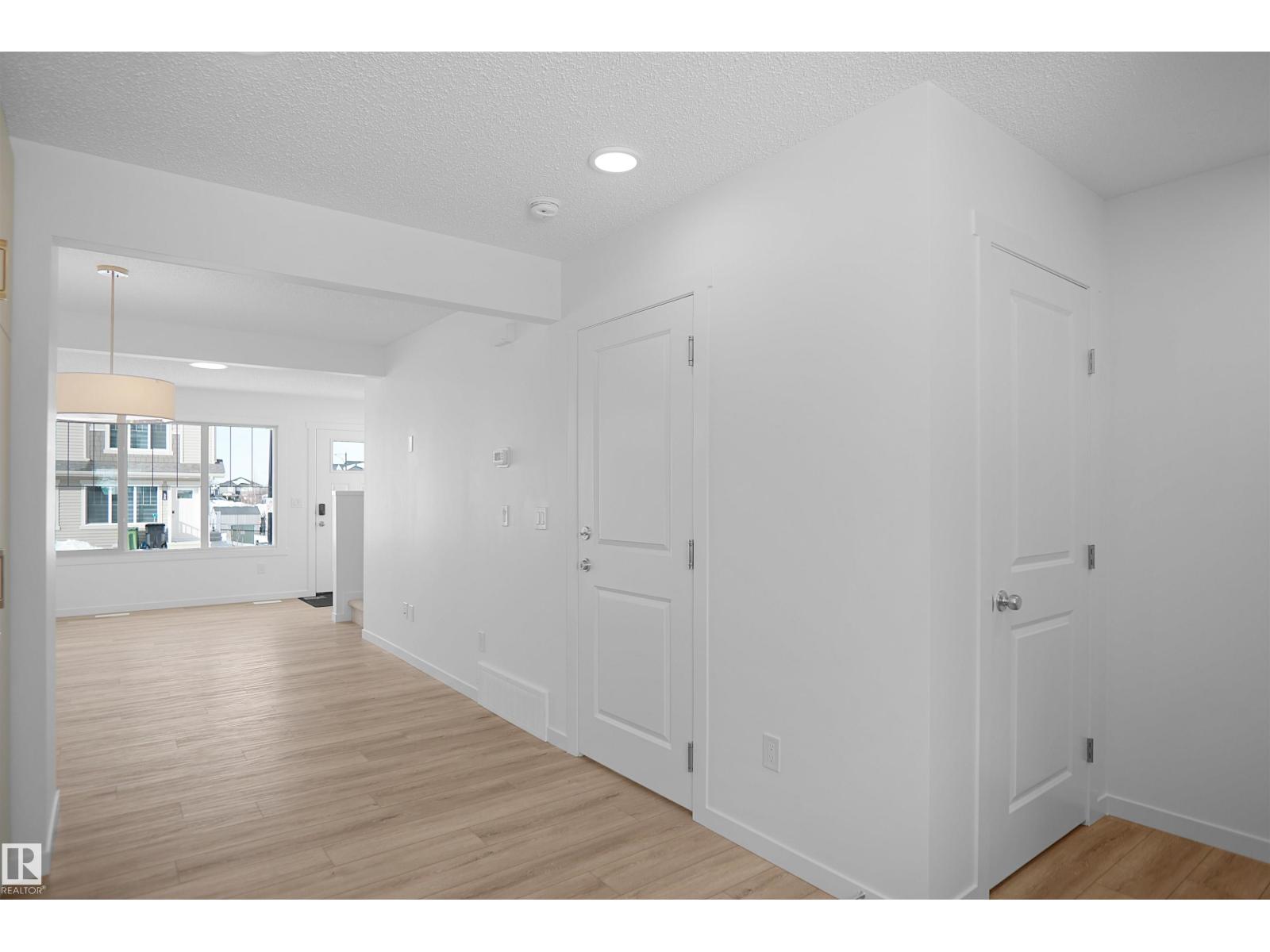 
          40 531 MERLIN LANDING LD NW
            <br/>
            <span>Edmonton</span>
            , 
            <span>AB</span>
             <span>T5Y4B7</span>
         - Photo 6