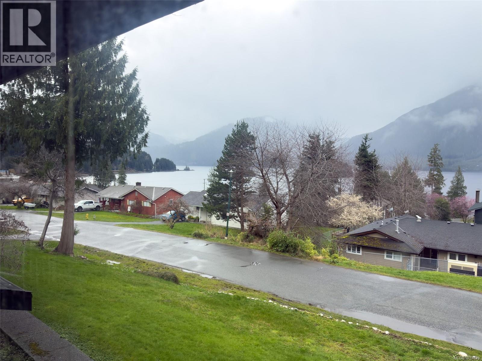 #404 1083 MAQUINNA AVE - 7