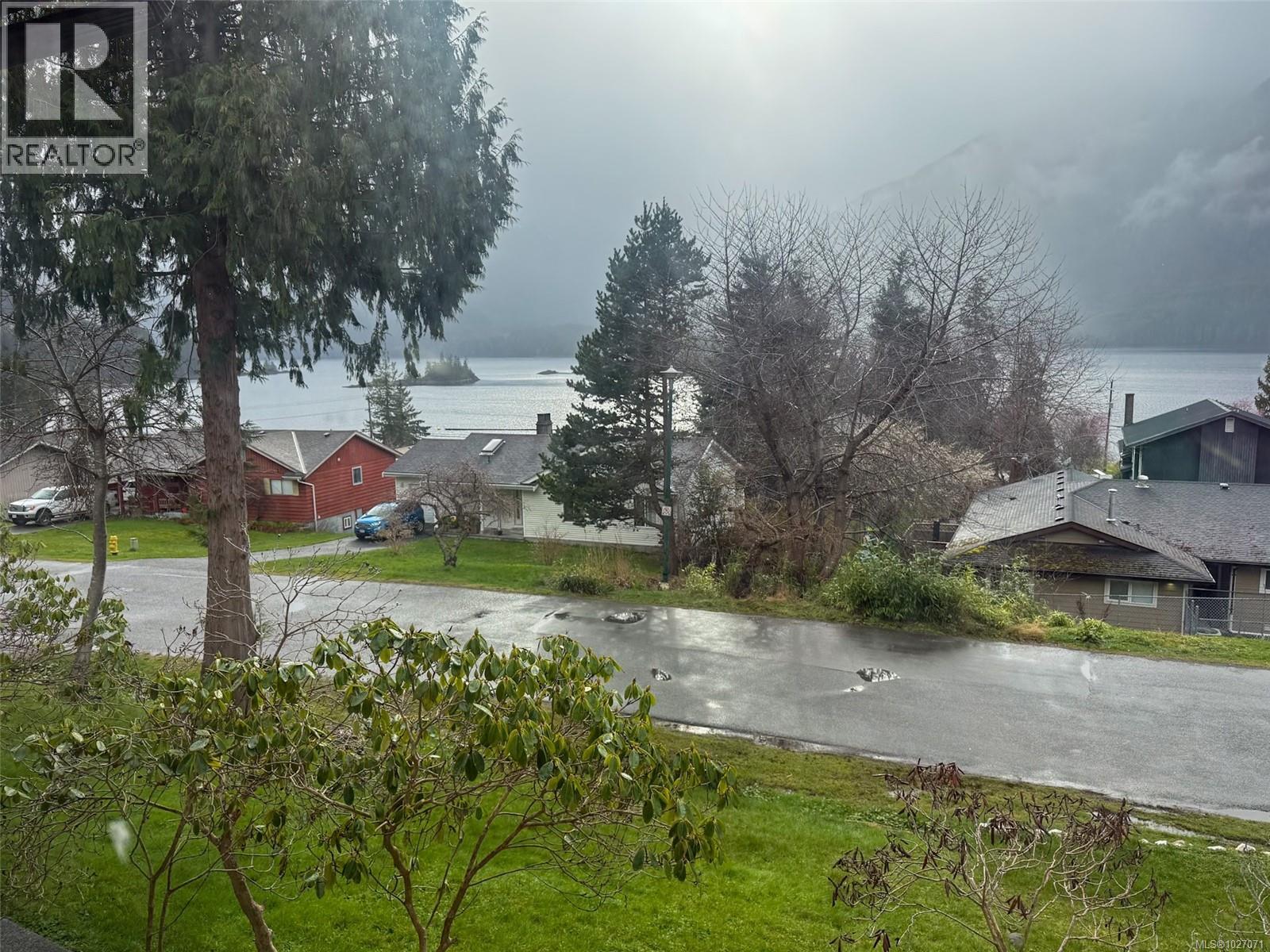 #403 1083 MAQUINNA AVE - 8