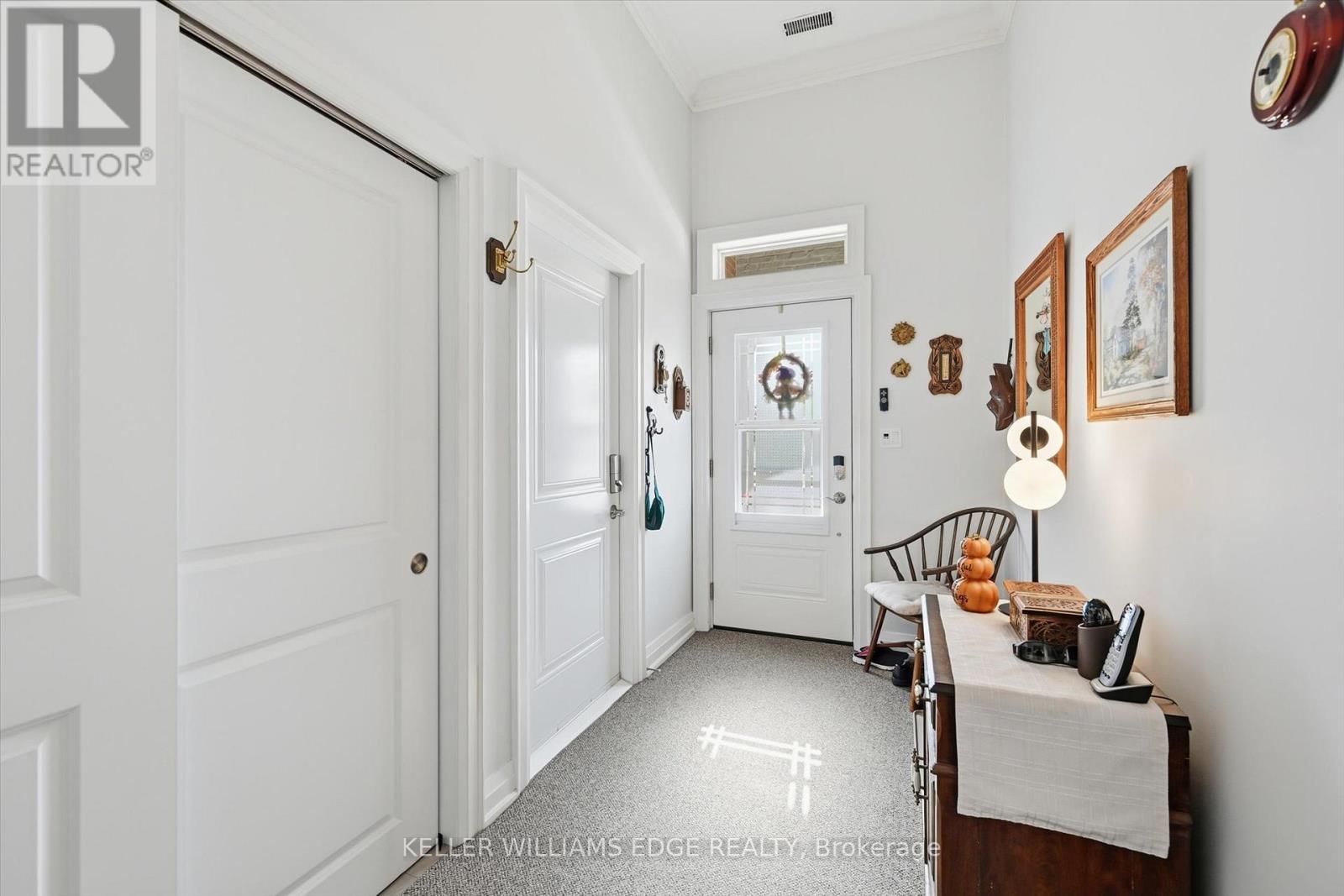 34 CARDINAL MINDSZENTY BOULEVARD - Photo 4 of 50, Hamilton (Kennedy), Ontario