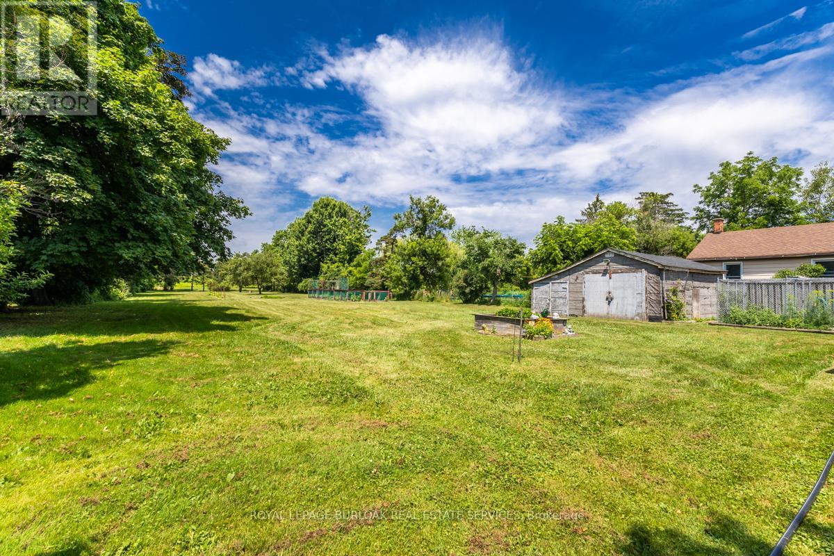 2718 UPPER JAMES STREET - 20