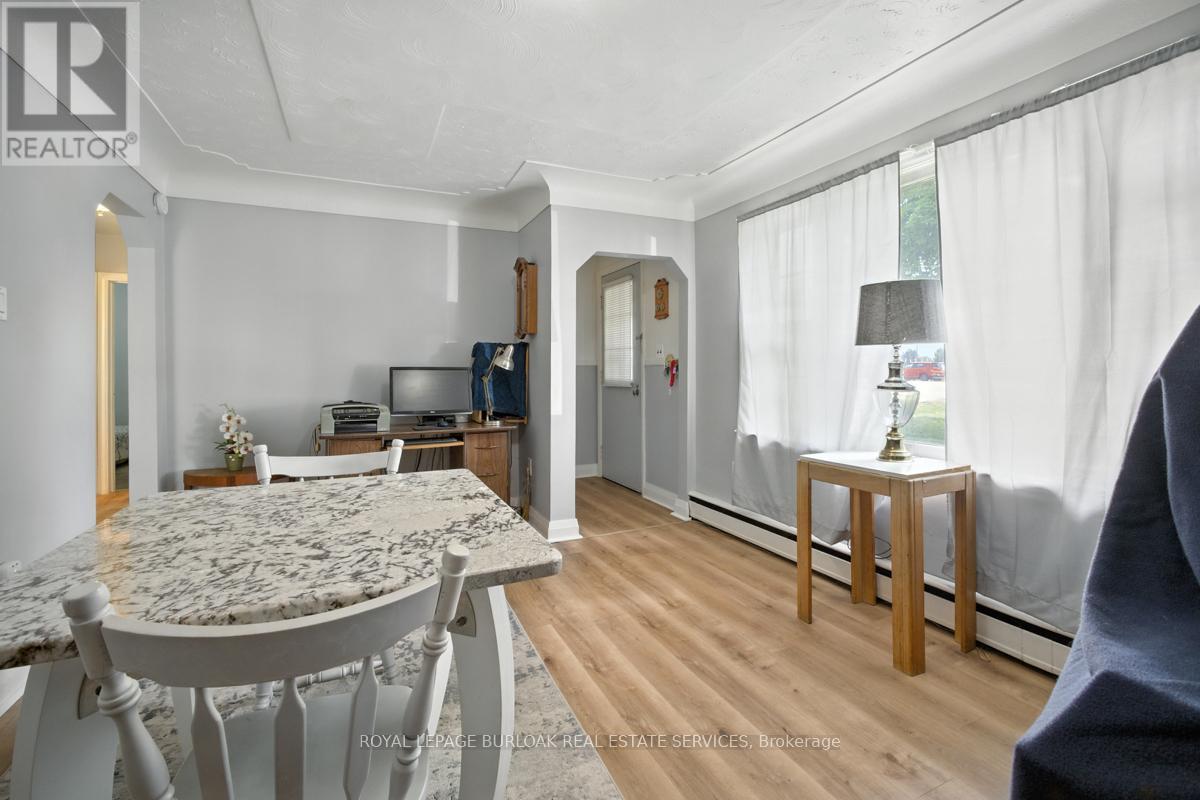 2718 UPPER JAMES STREET - 4