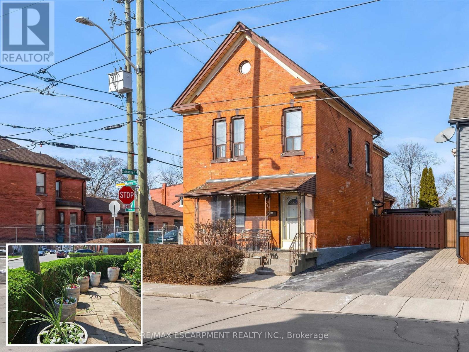 93 Murray Street East