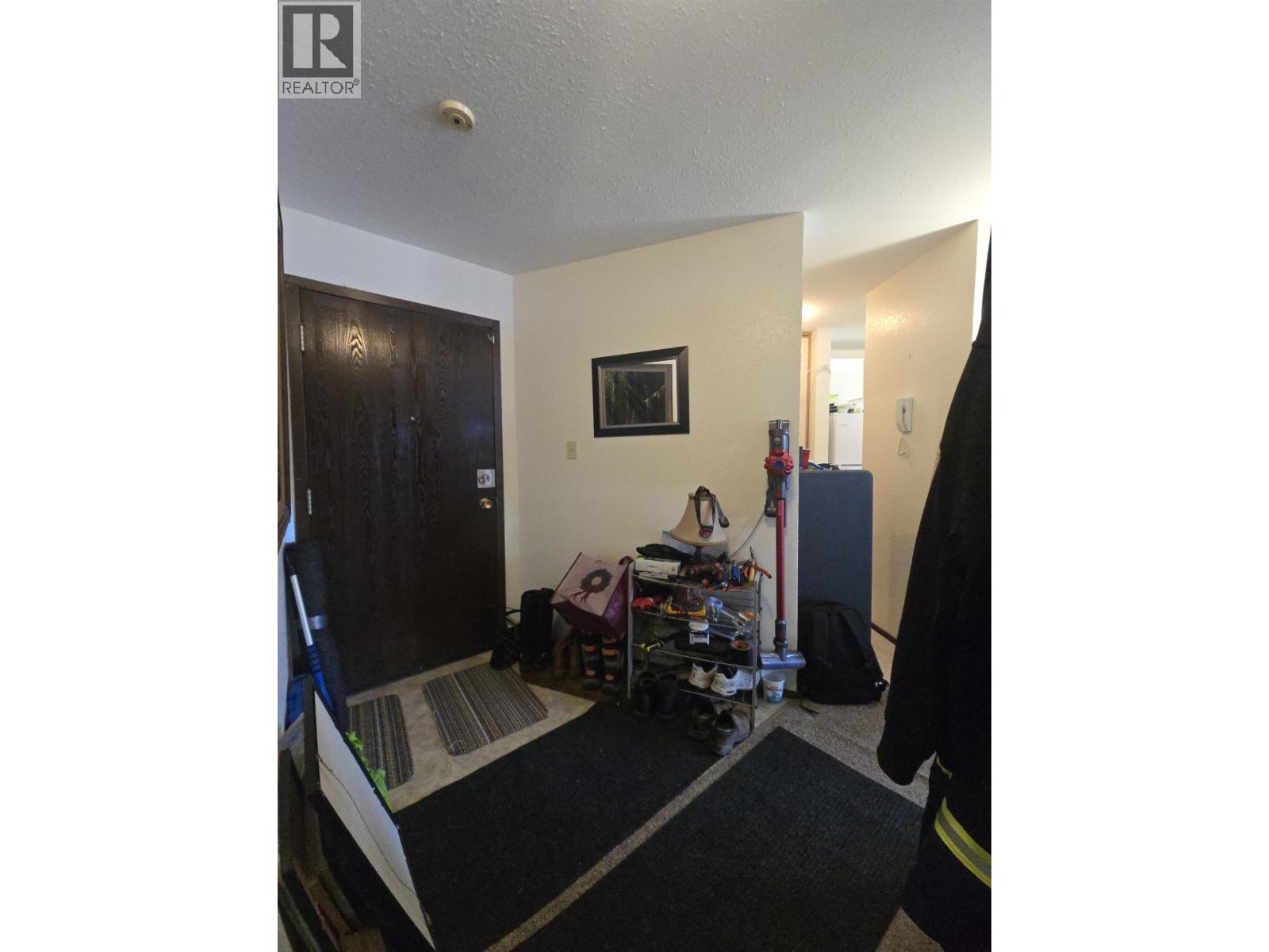 #305 398 RODDIS DRIVE - 14