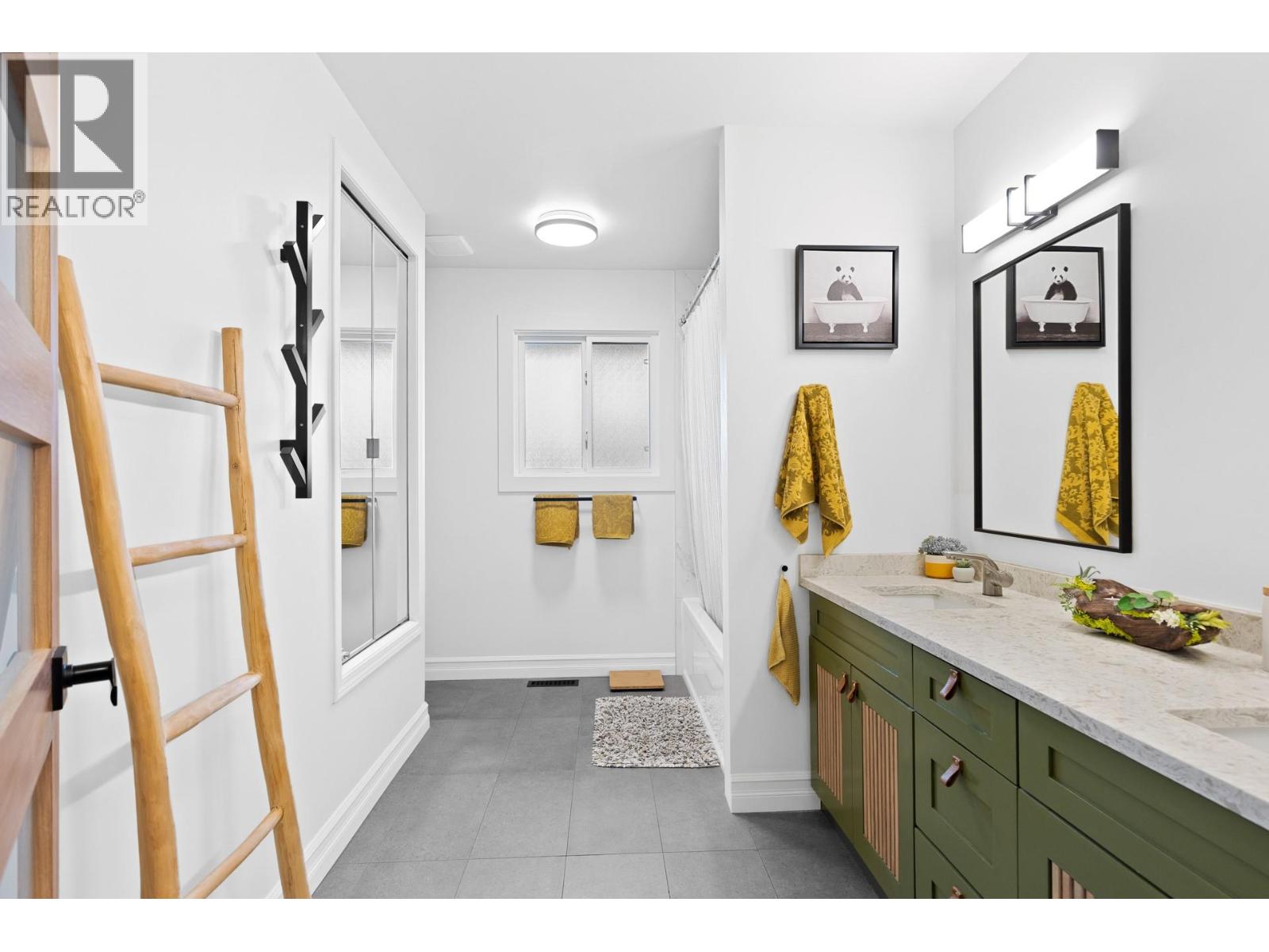 2426 Collingwood Road, West Kelowna