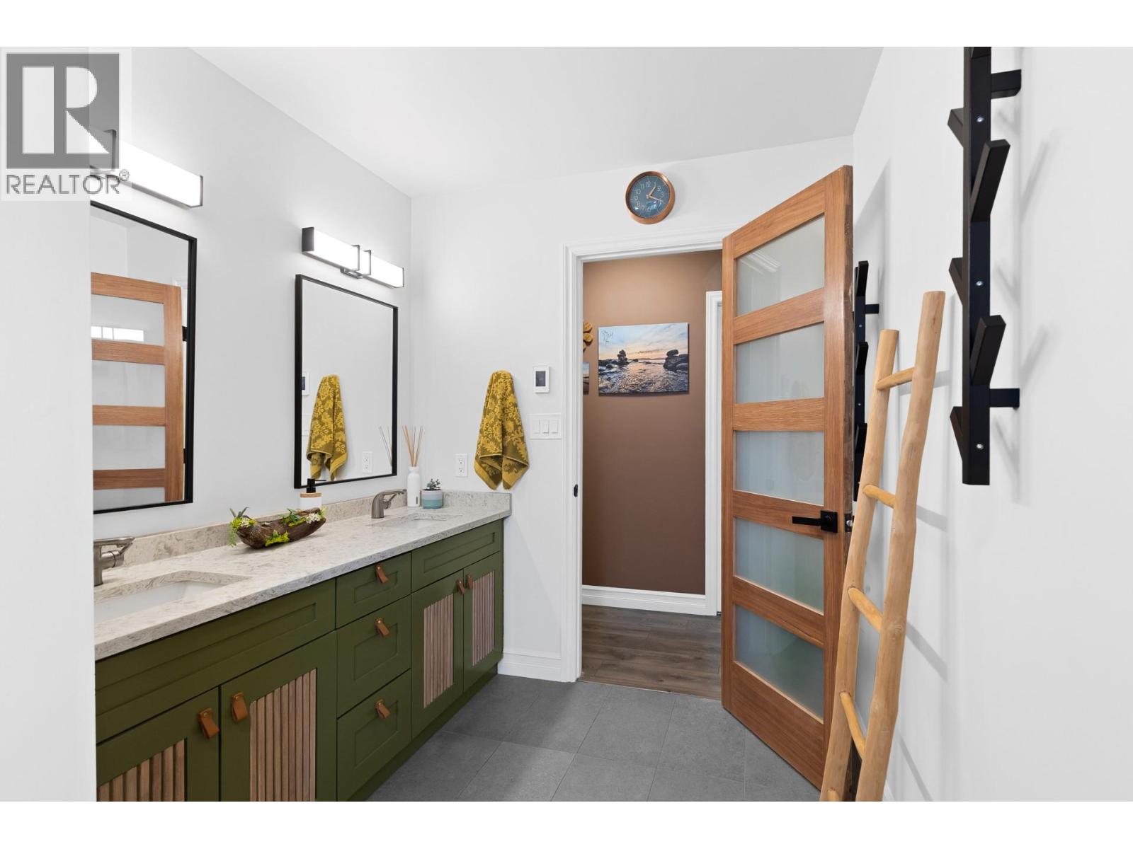 2426 Collingwood Road, West Kelowna