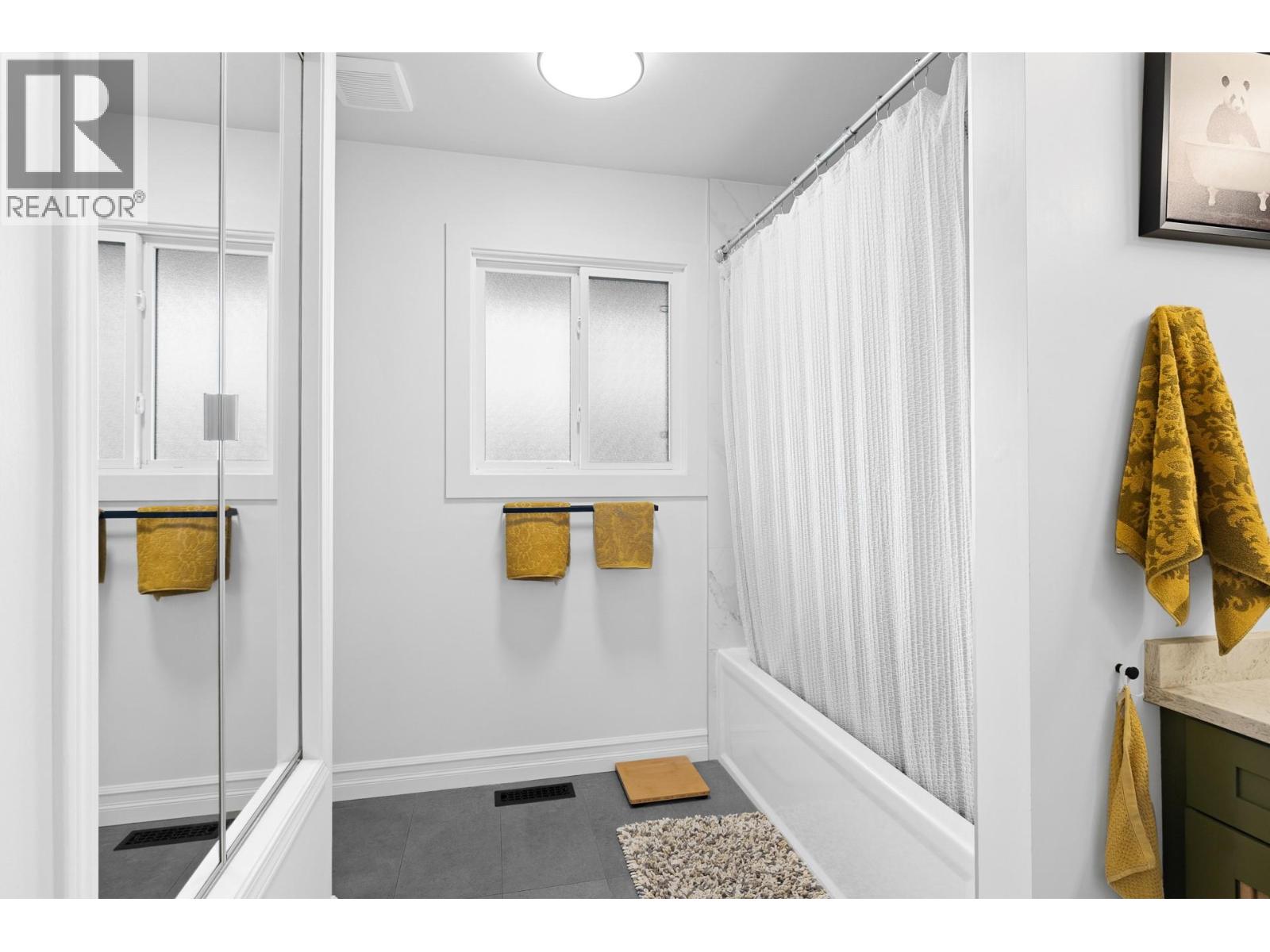 2426 Collingwood Road, West Kelowna