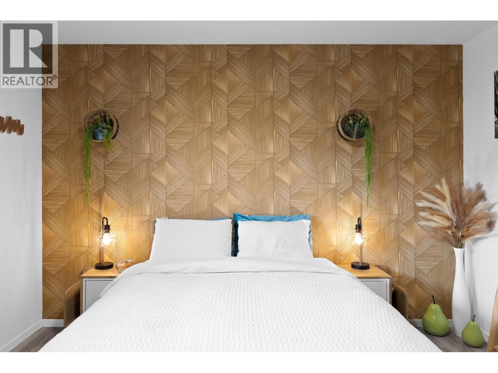 2426 Collingwood Road, West Kelowna