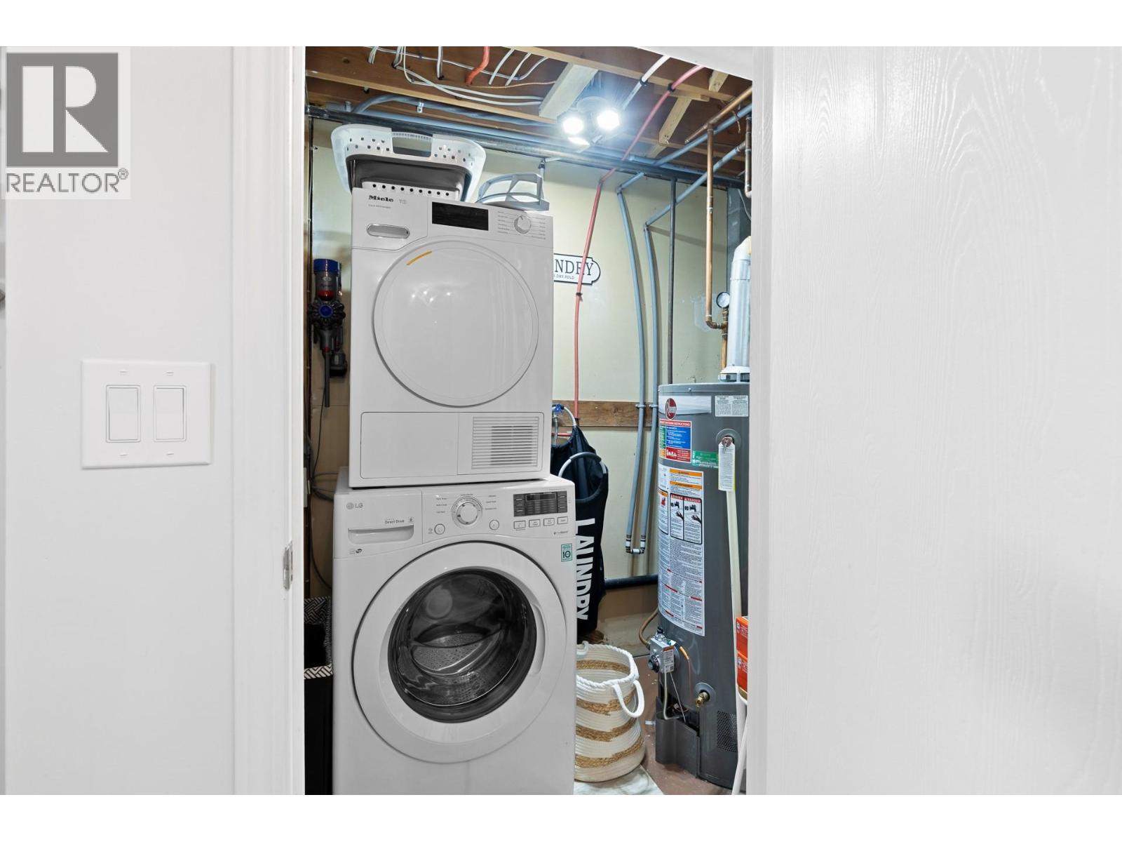 2426 Collingwood Road, West Kelowna