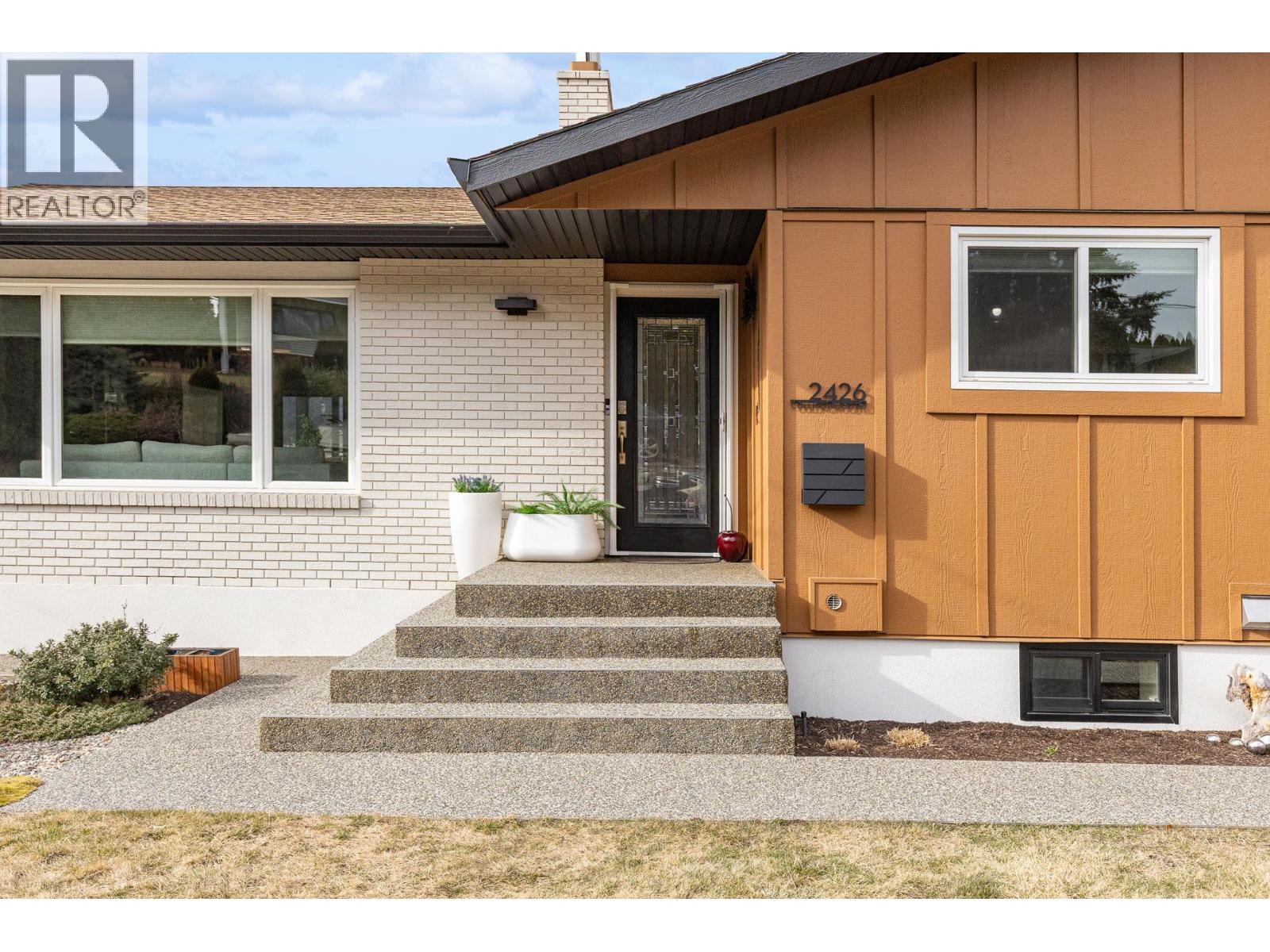 2426 Collingwood Road, West Kelowna