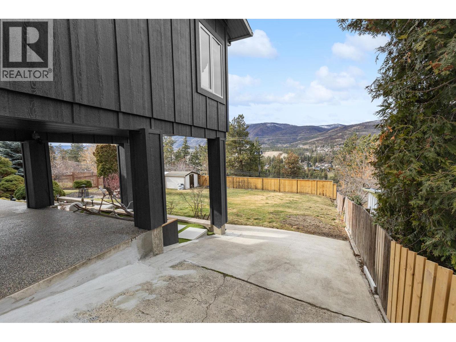 2426 Collingwood Road, West Kelowna