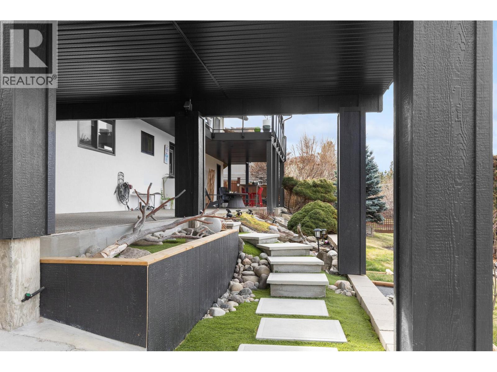 2426 Collingwood Road, West Kelowna