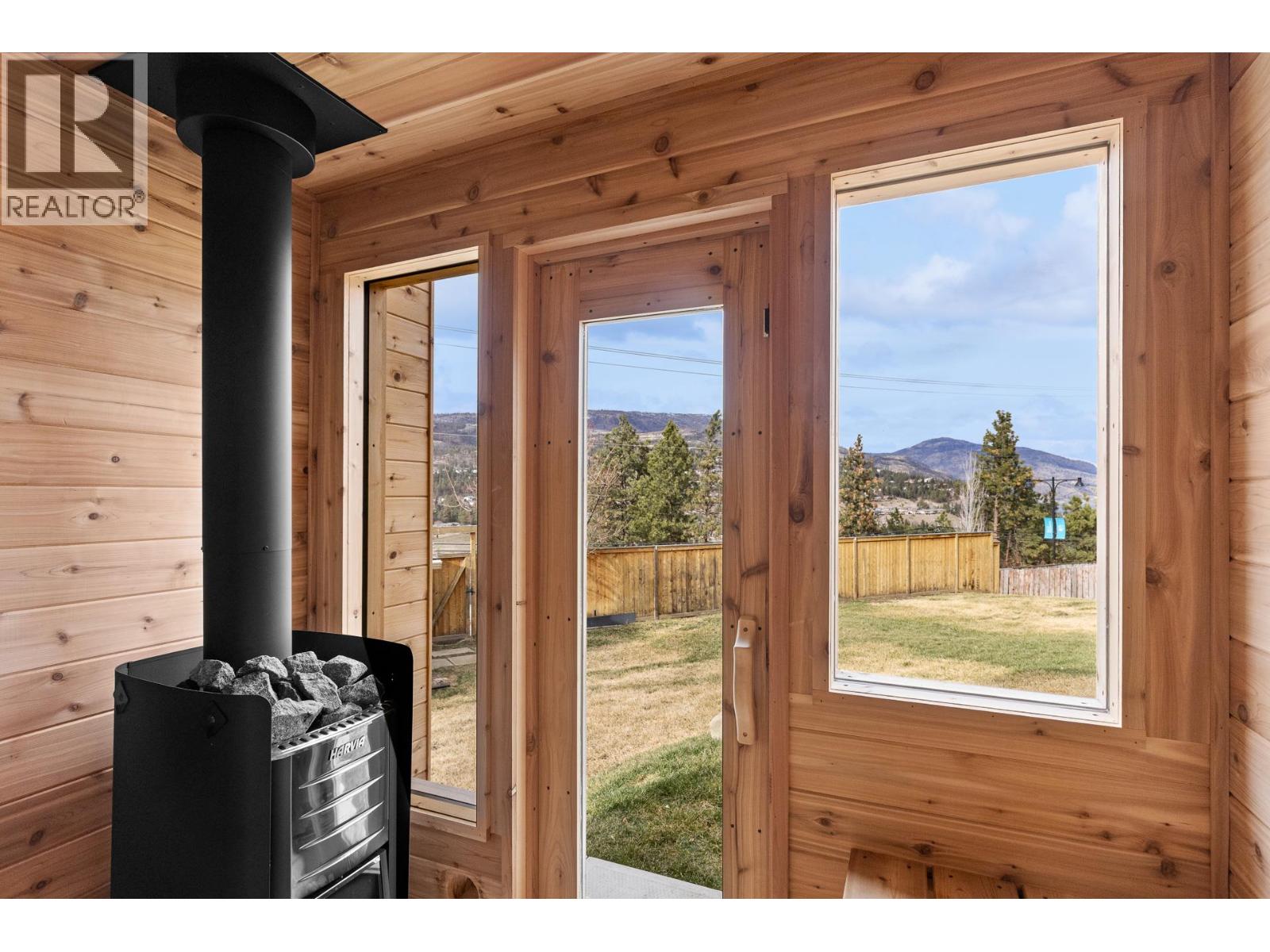 2426 Collingwood Road, West Kelowna