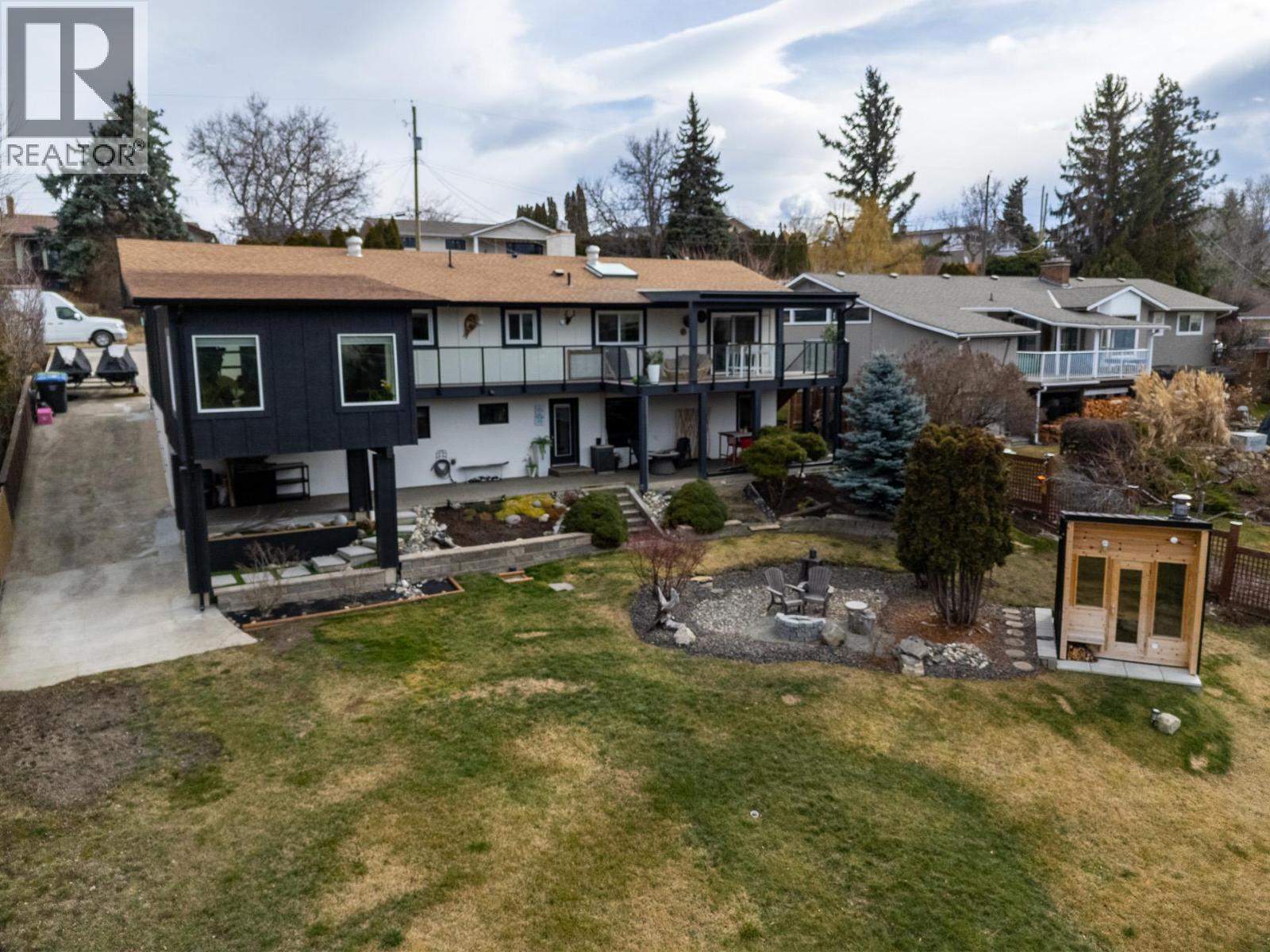 2426 Collingwood Road, West Kelowna