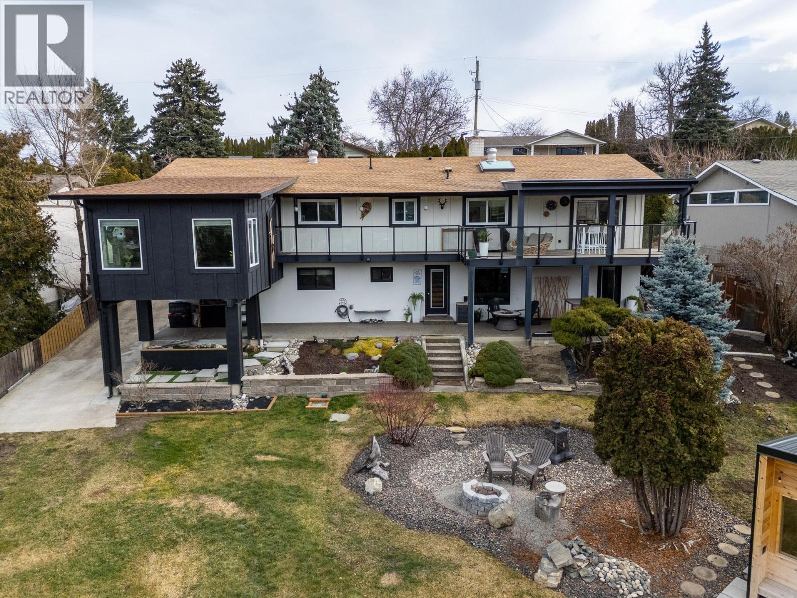 2426 Collingwood Road, West Kelowna