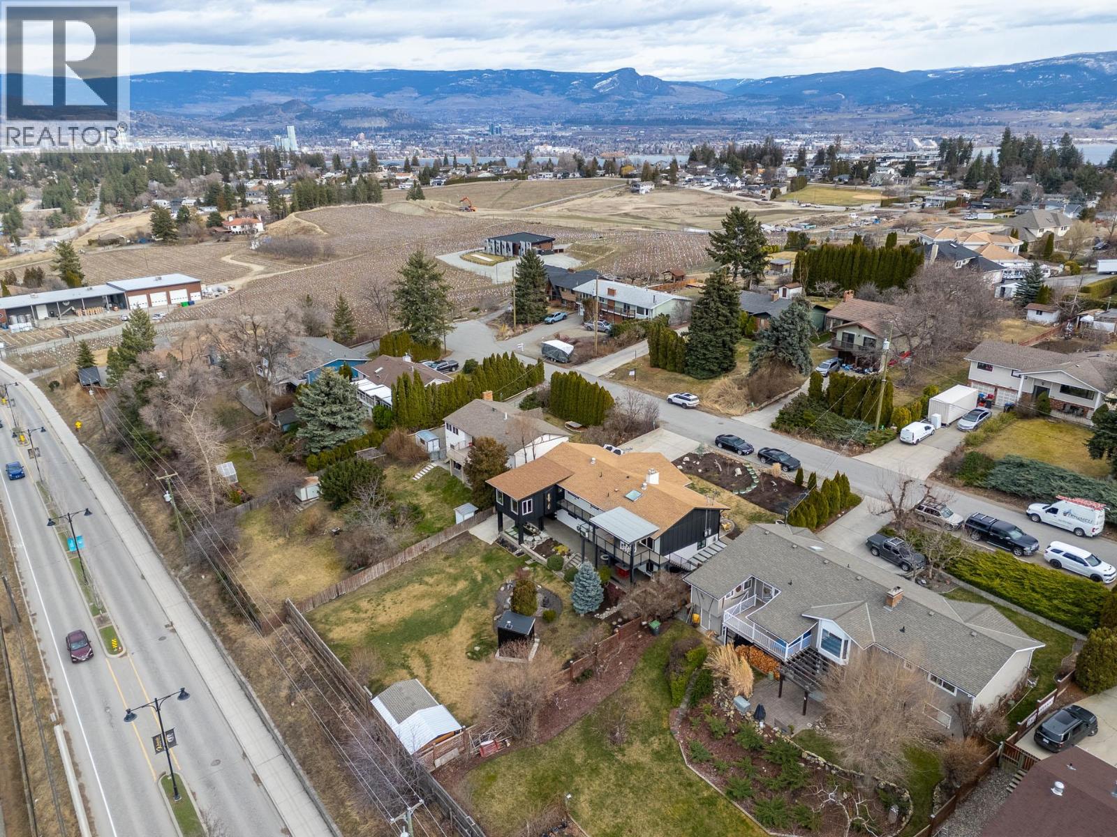 2426 Collingwood Road, West Kelowna