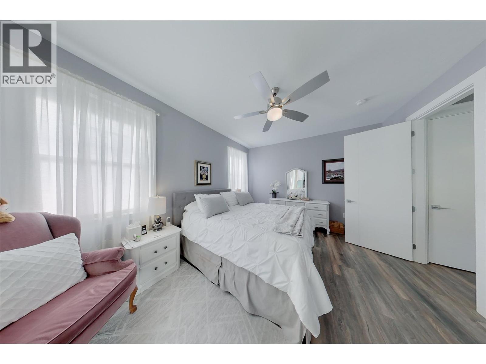 3807 FAIRWINDS Drive, Osoyoos