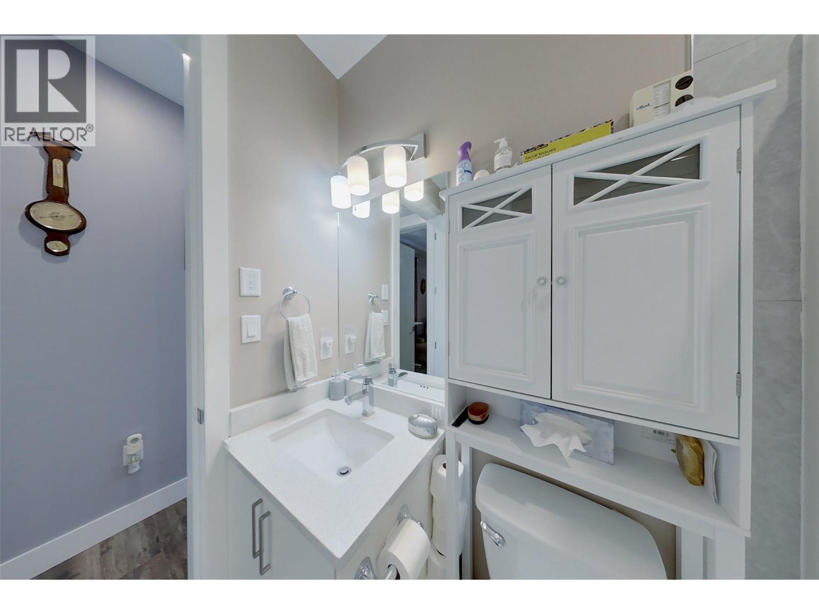 3807 FAIRWINDS Drive, Osoyoos