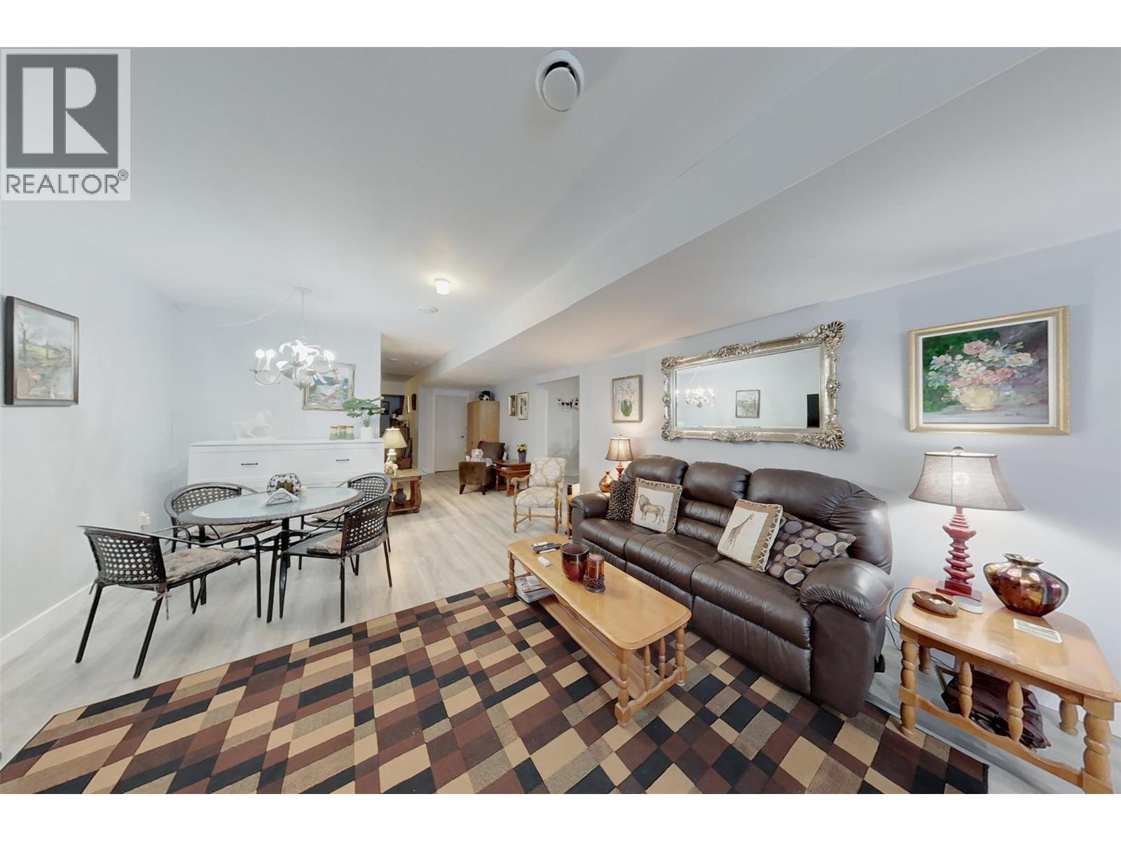 3807 FAIRWINDS Drive, Osoyoos