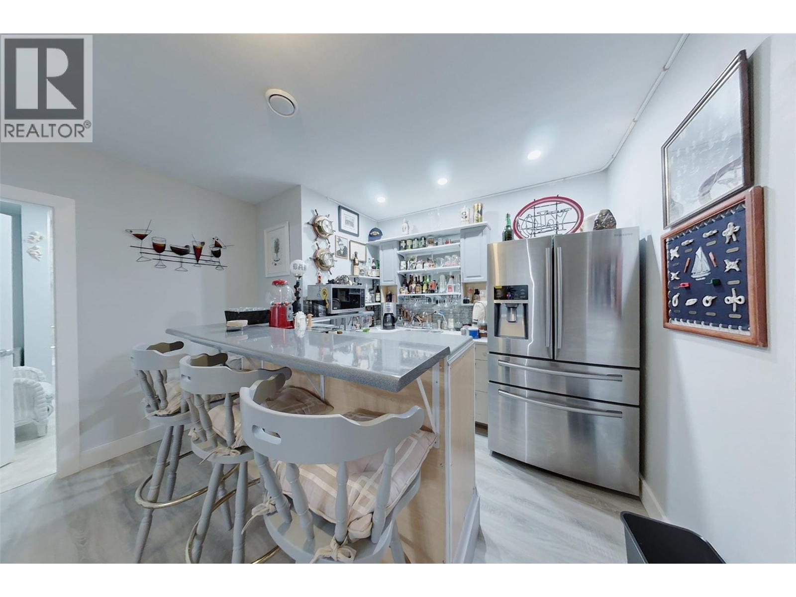 3807 FAIRWINDS Drive, Osoyoos