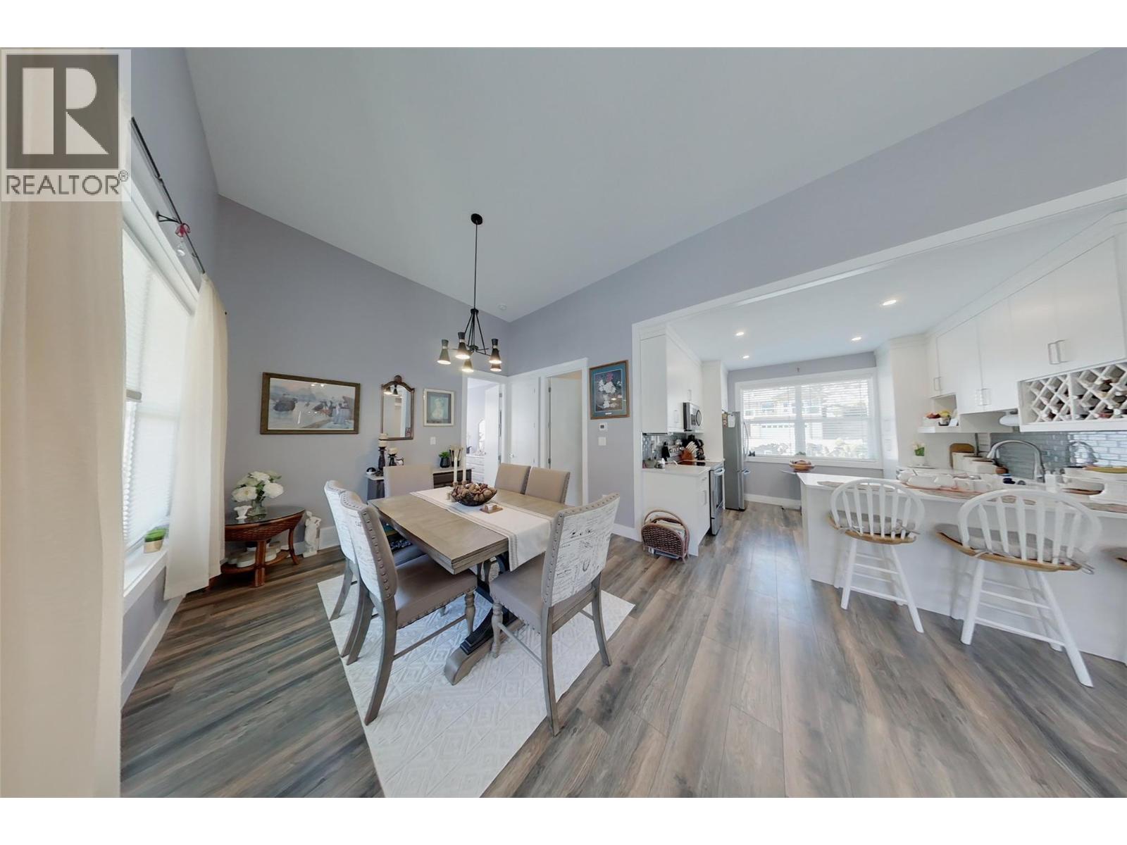 3807 FAIRWINDS Drive, Osoyoos