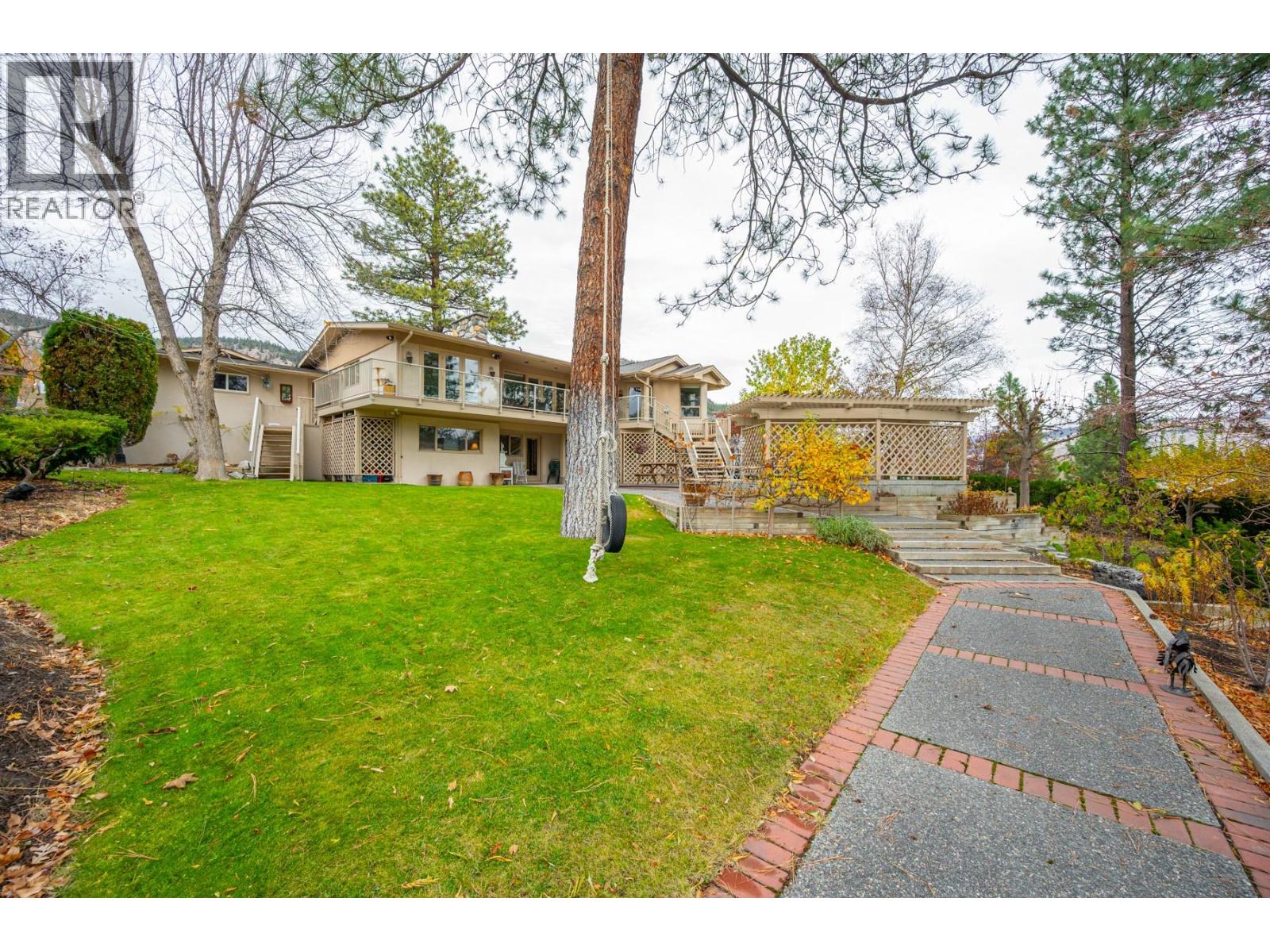 2398 Reid Avenue, Merritt