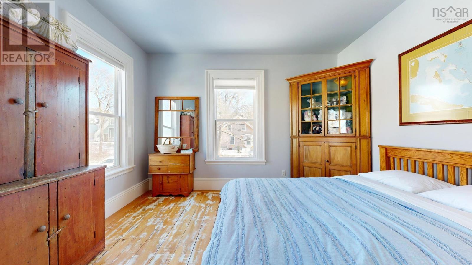 Property 33 of 48 of 13 John Street