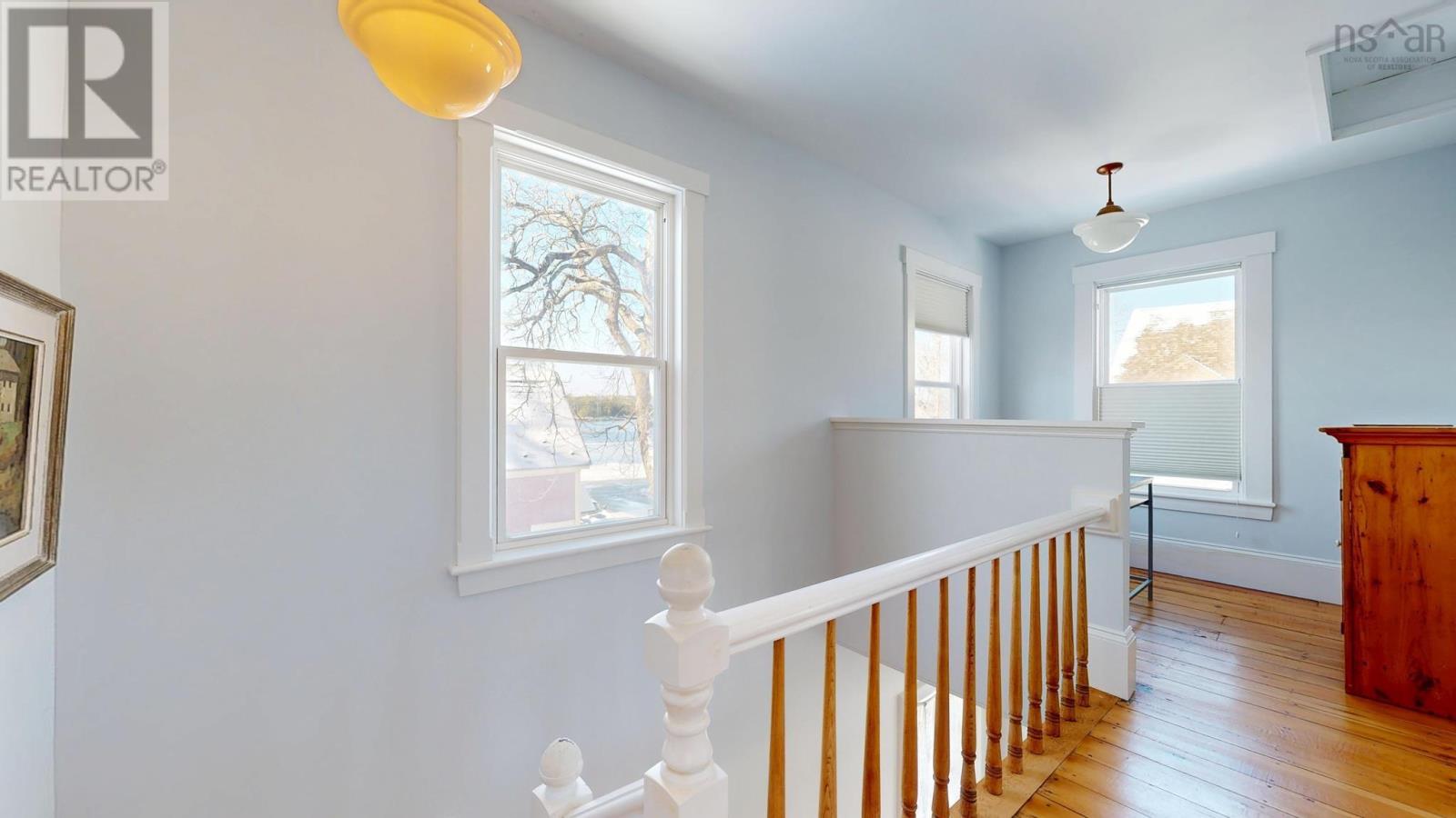 Property 28 of 48 of 13 John Street