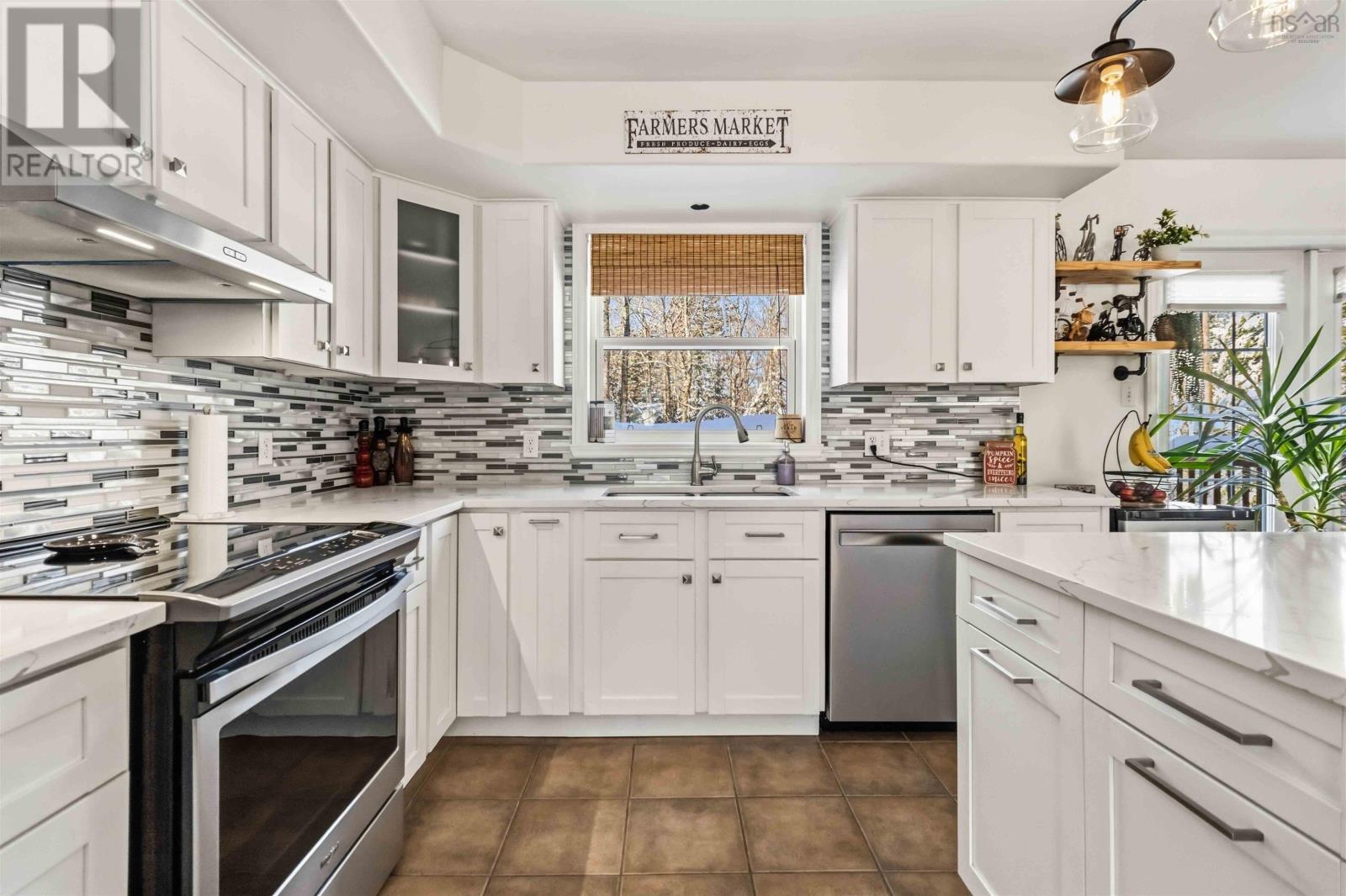 Property 21 of 47 of 83 Joan Drive