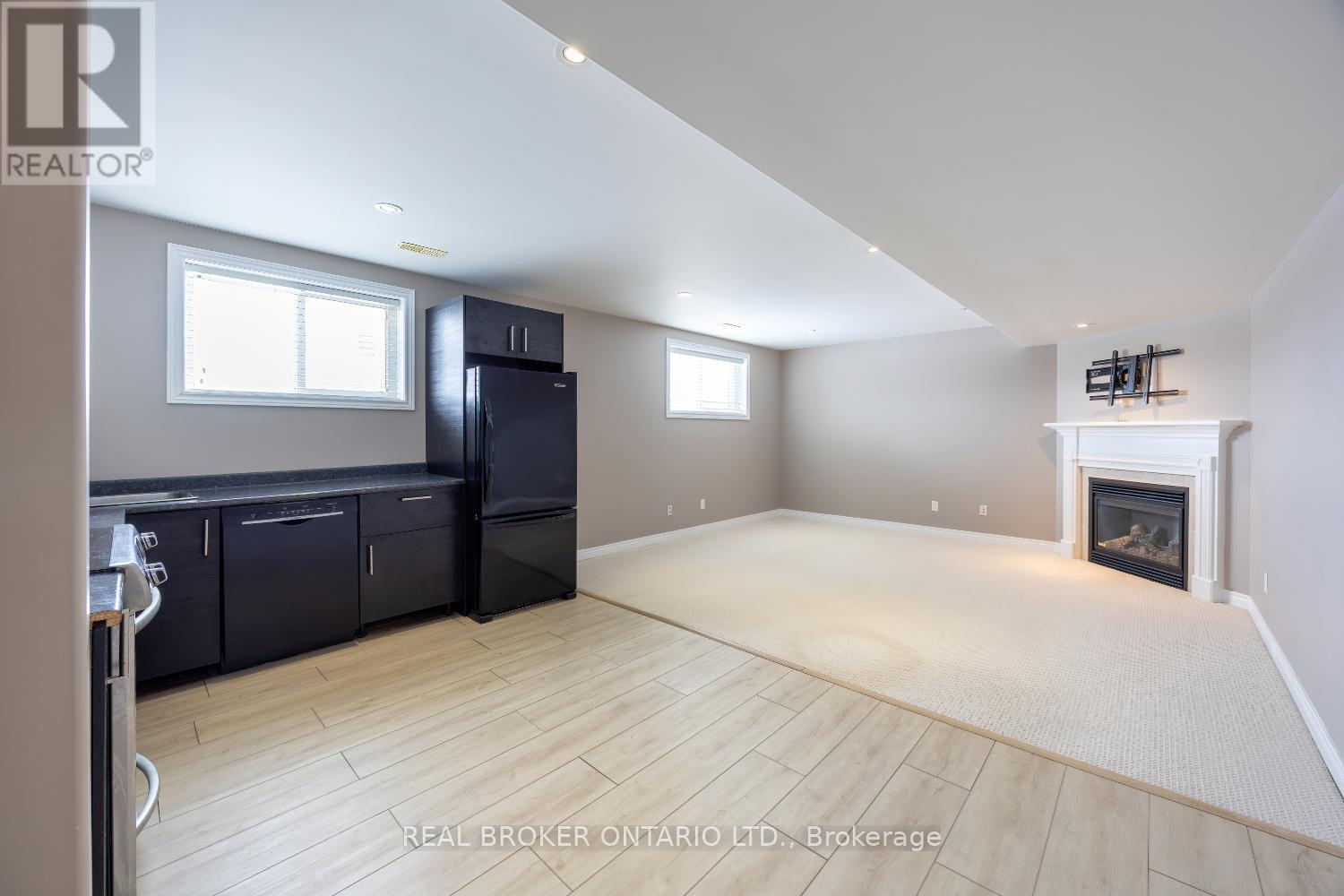 LOWER - 2560 DENURE DRIVE - Photo 5 of 16, Peterborough (Monaghan Ward 2), Ontario