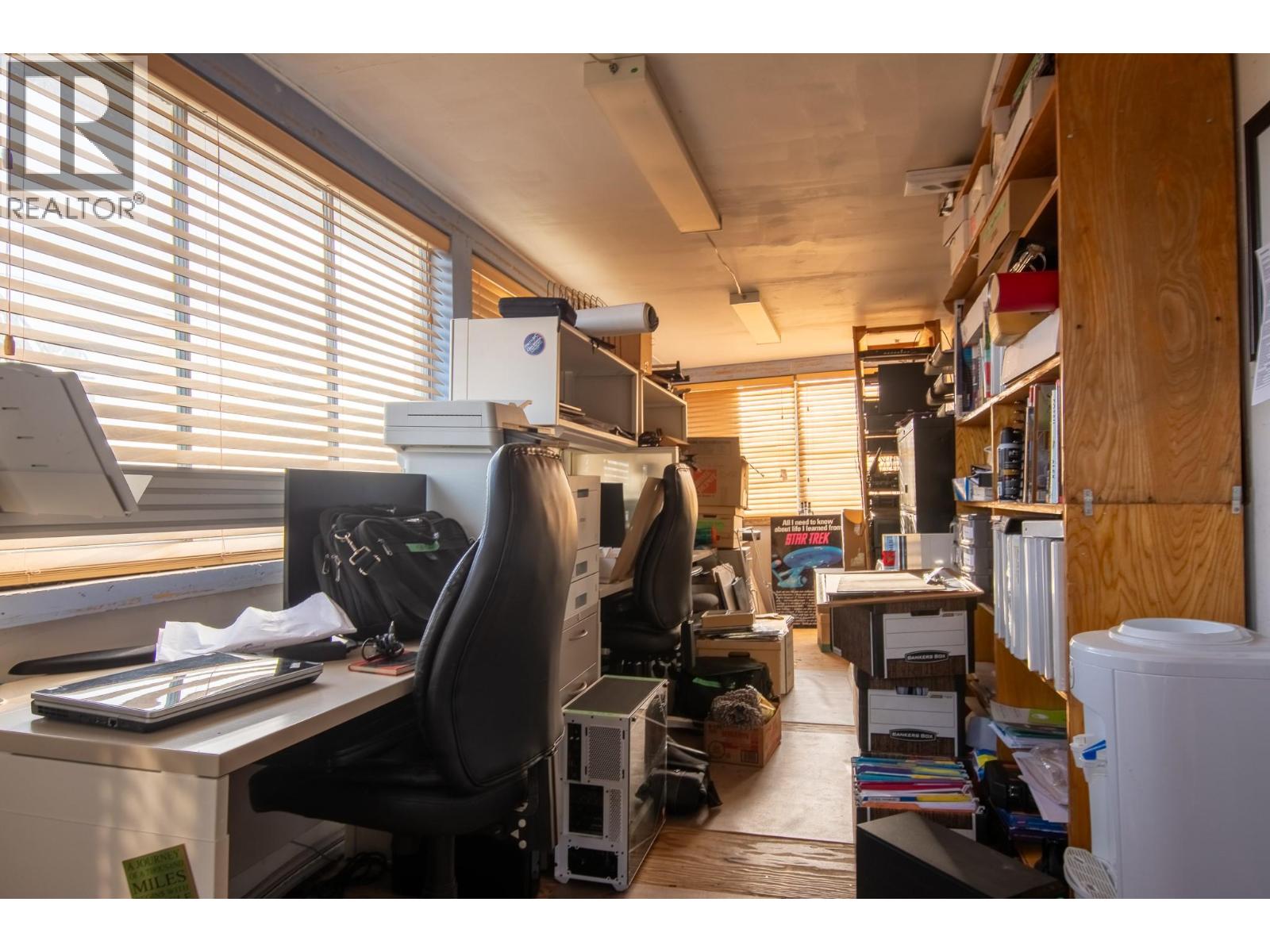 13606 Cooke Avenue, Summerland