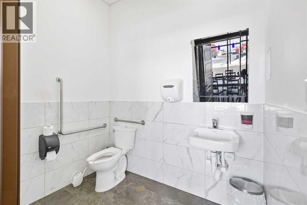 Business for Sale in    Avenue NE Stoney 3 Calgary 