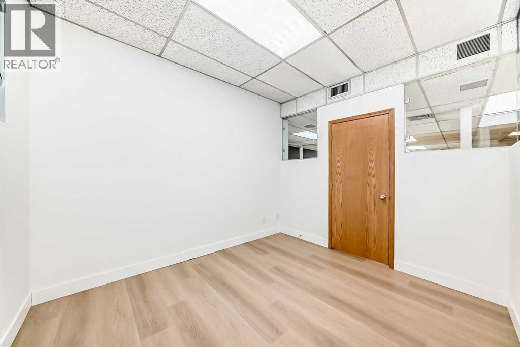 Office for Sale in Lower   Avenue NW Hillhurst Calgary 