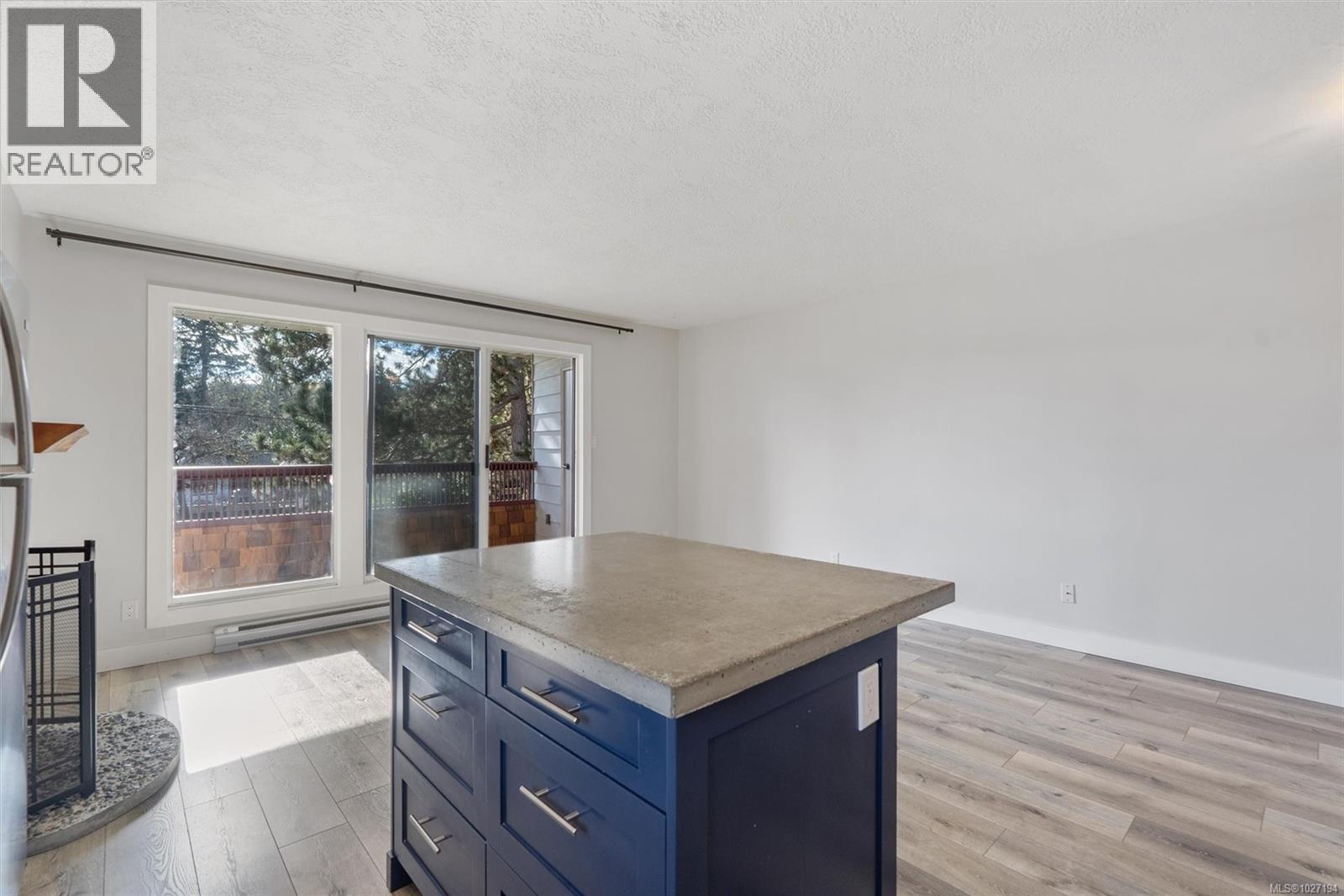 12 1956 Glenidle Rd, Sooke