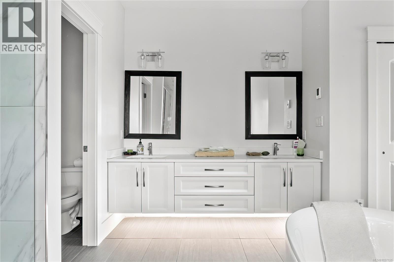  1430 Payton Place, Saanich