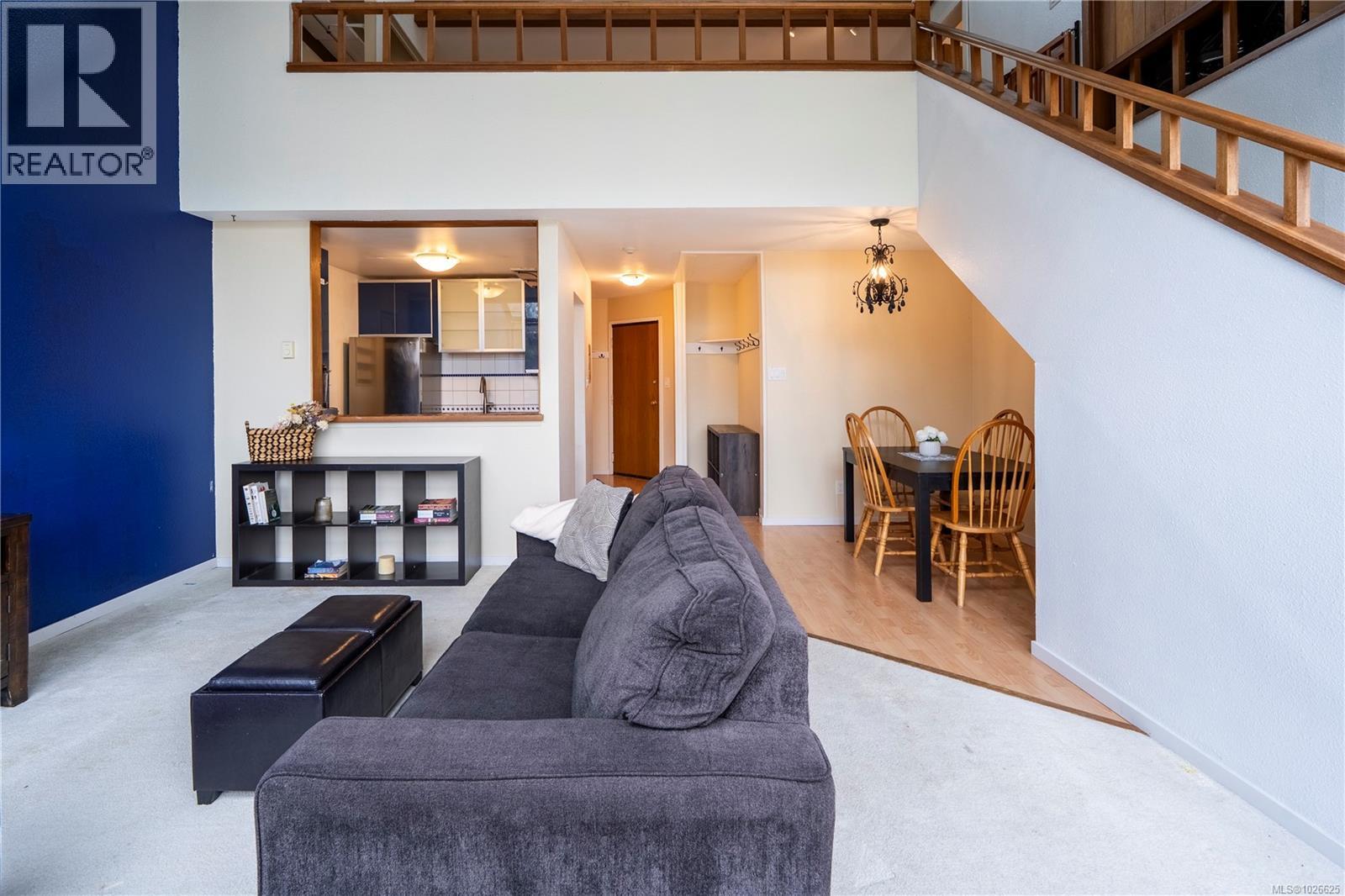 493D 4678 Elk Lake Drive, Saanich