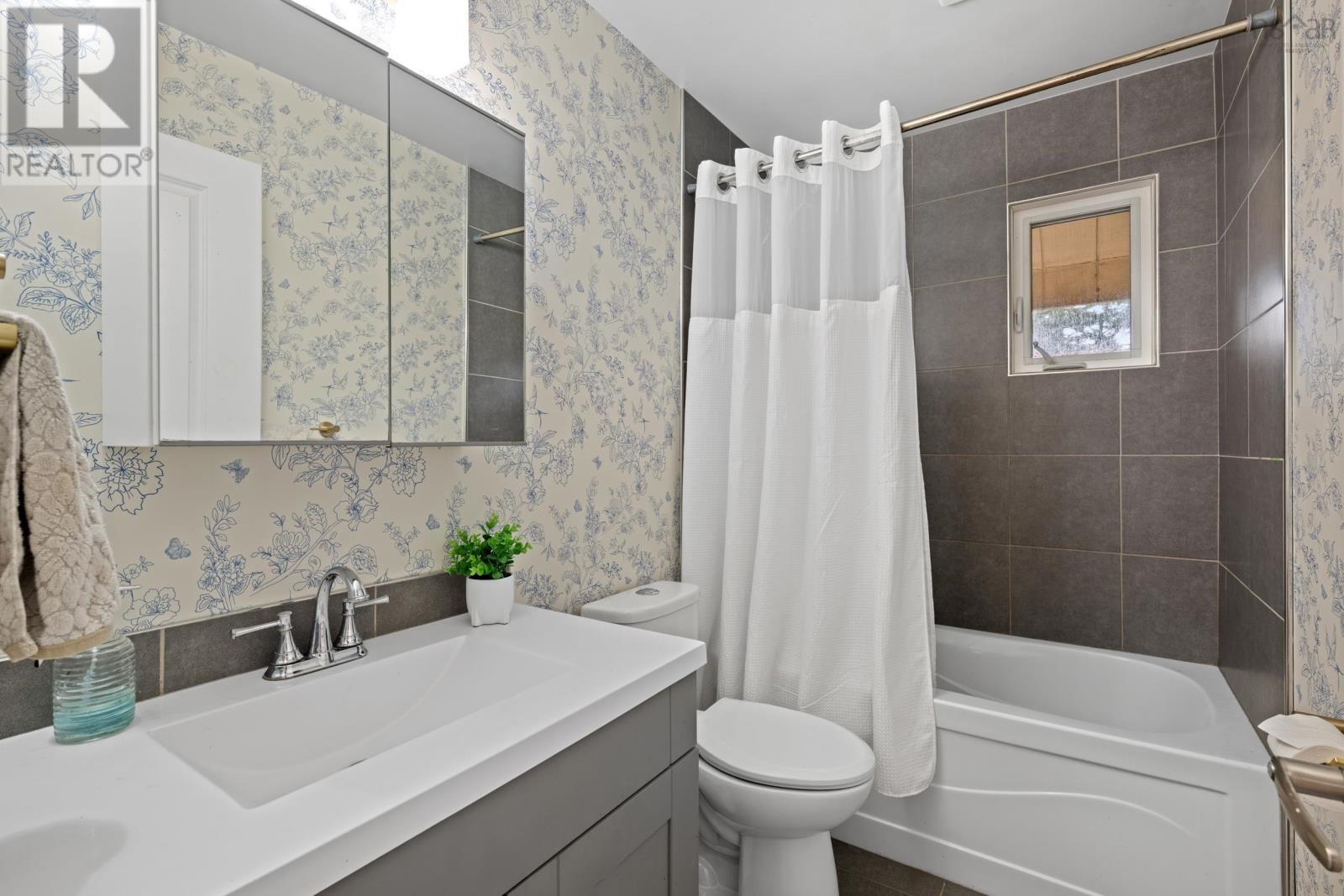 Property 19 of 34 of 49 Village Crescent