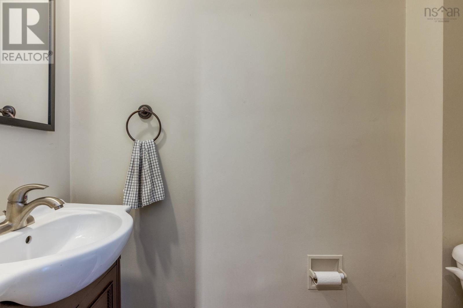 Property 11 of 38 of 77 Forestside Crescent