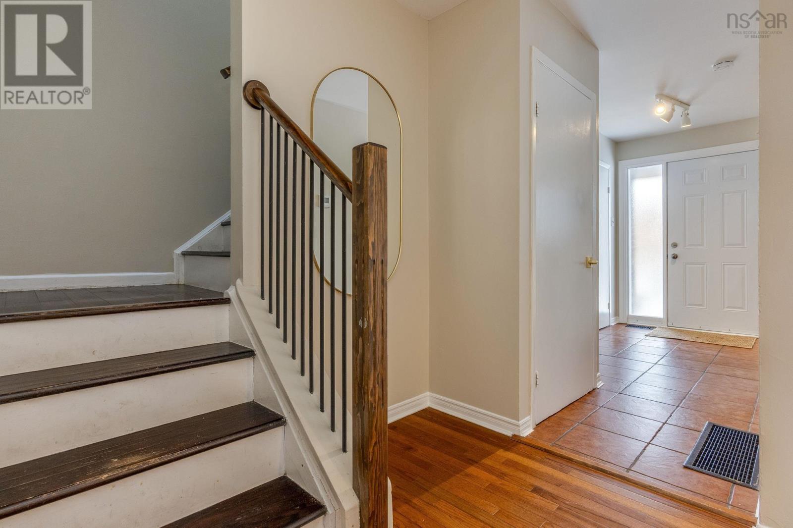 Property 10 of 38 of 77 Forestside Crescent