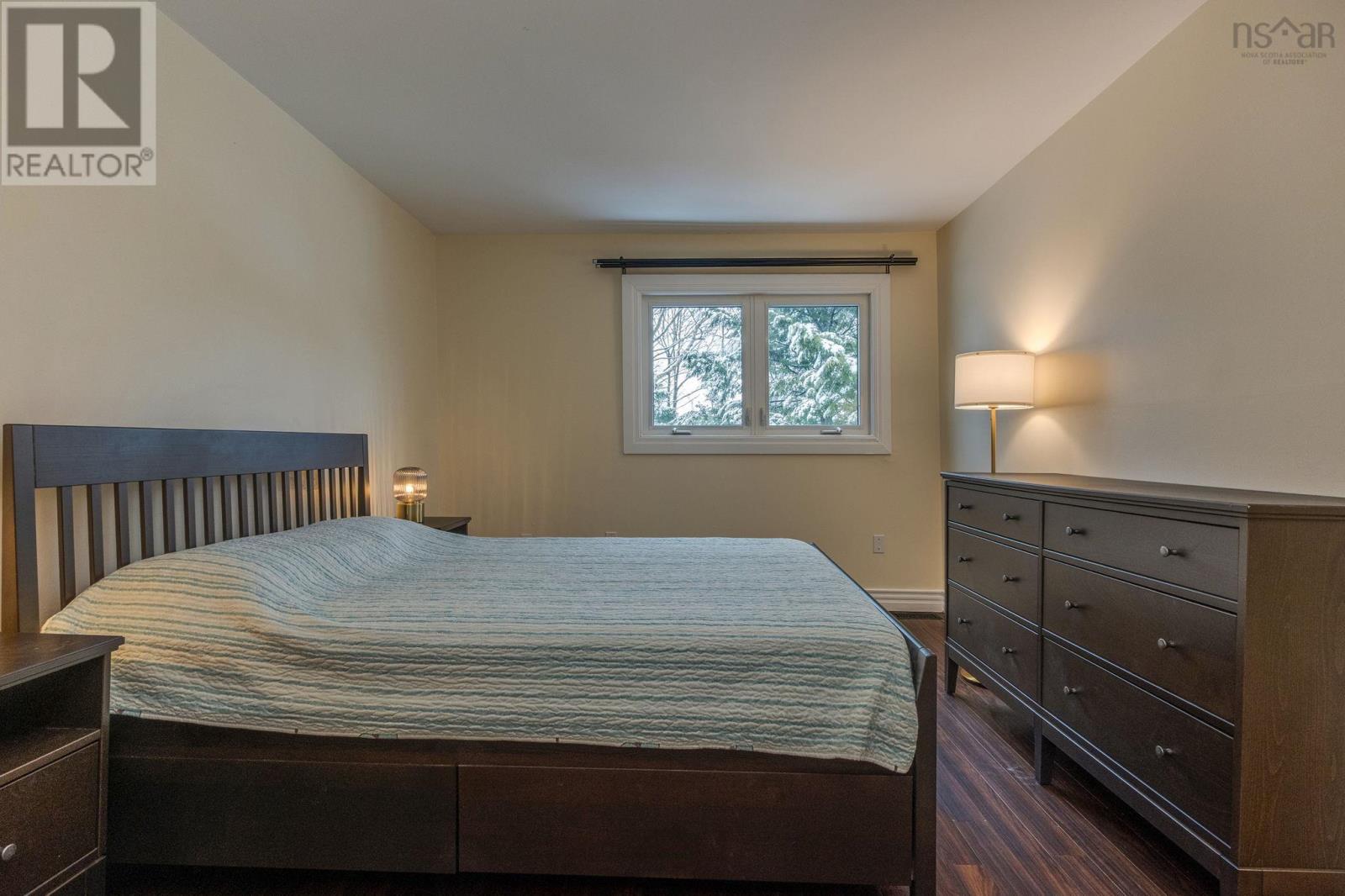 Property 19 of 38 of 77 Forestside Crescent