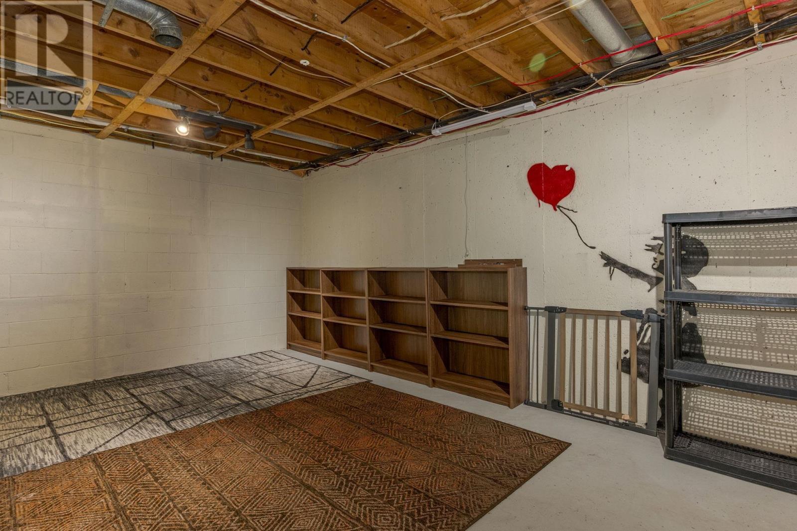 Property 30 of 38 of 77 Forestside Crescent