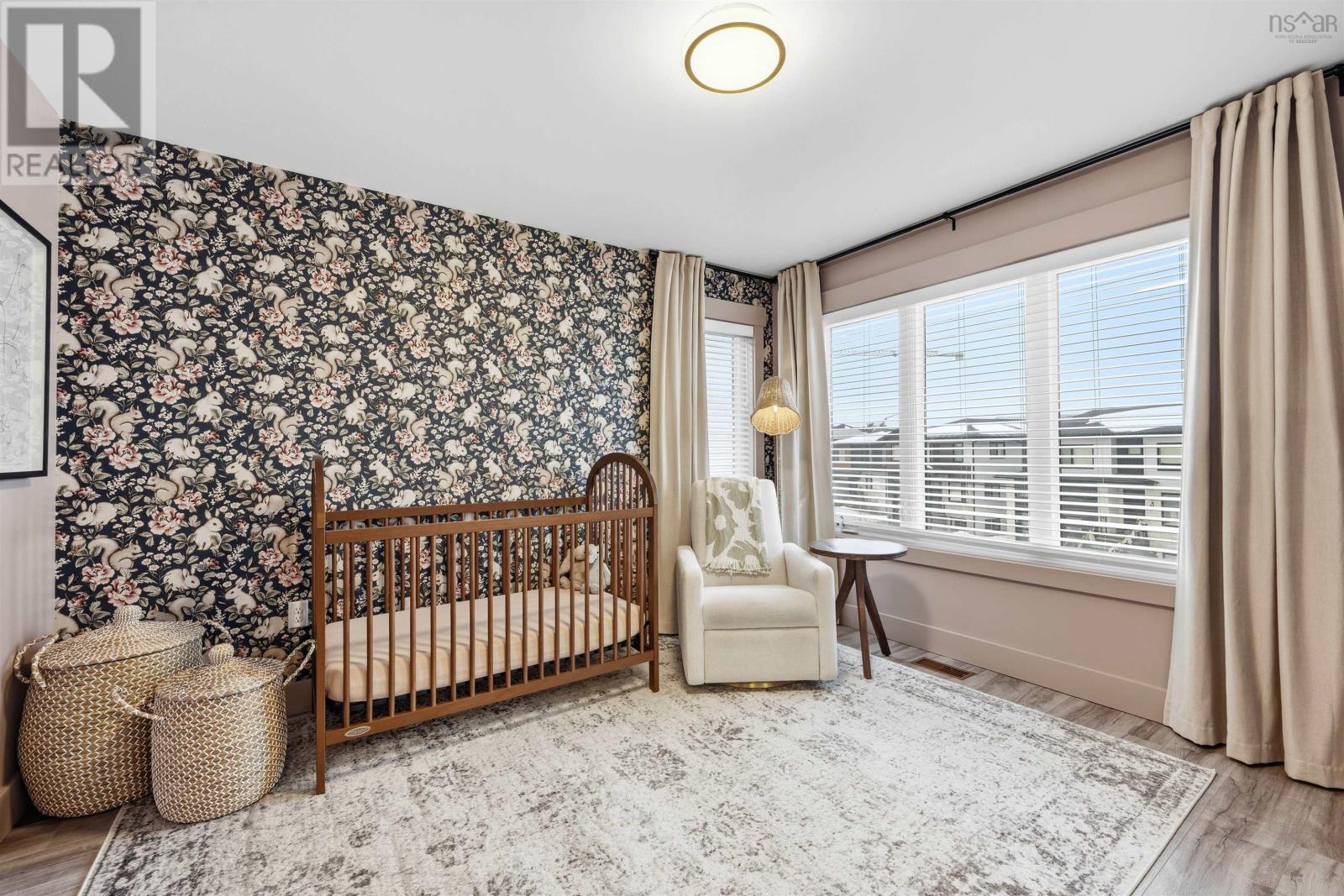 Property 31 of 50 of 77 Samaa Court