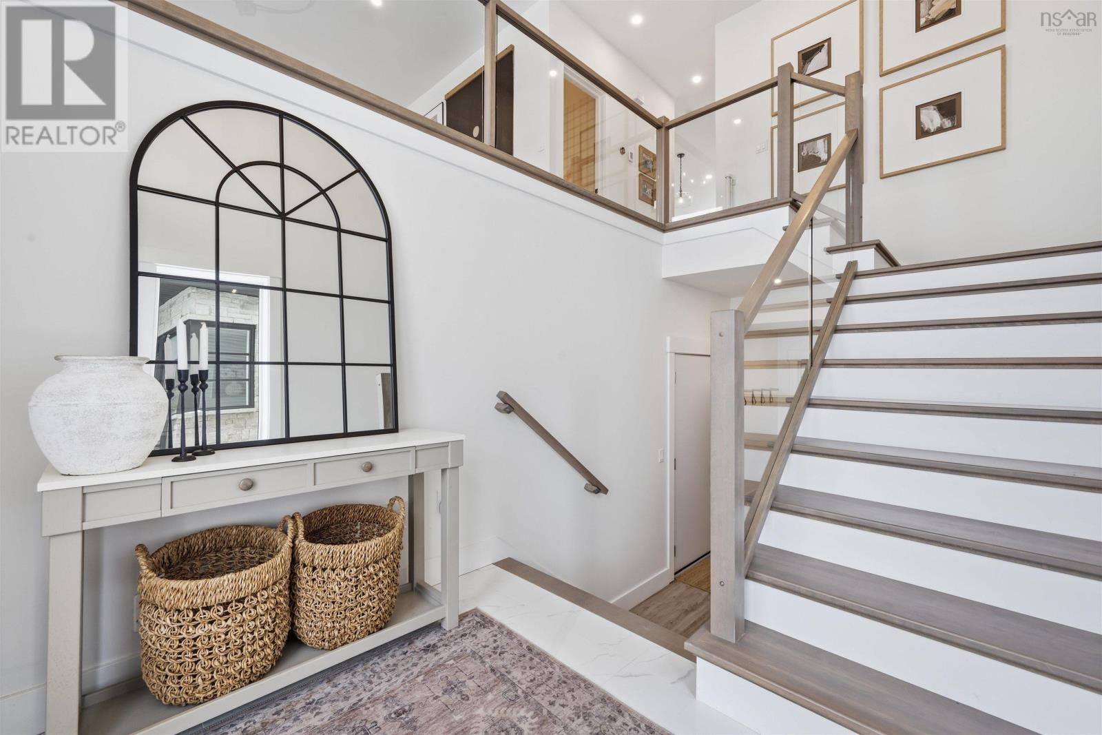 Property 4 of 50 of 77 Samaa Court