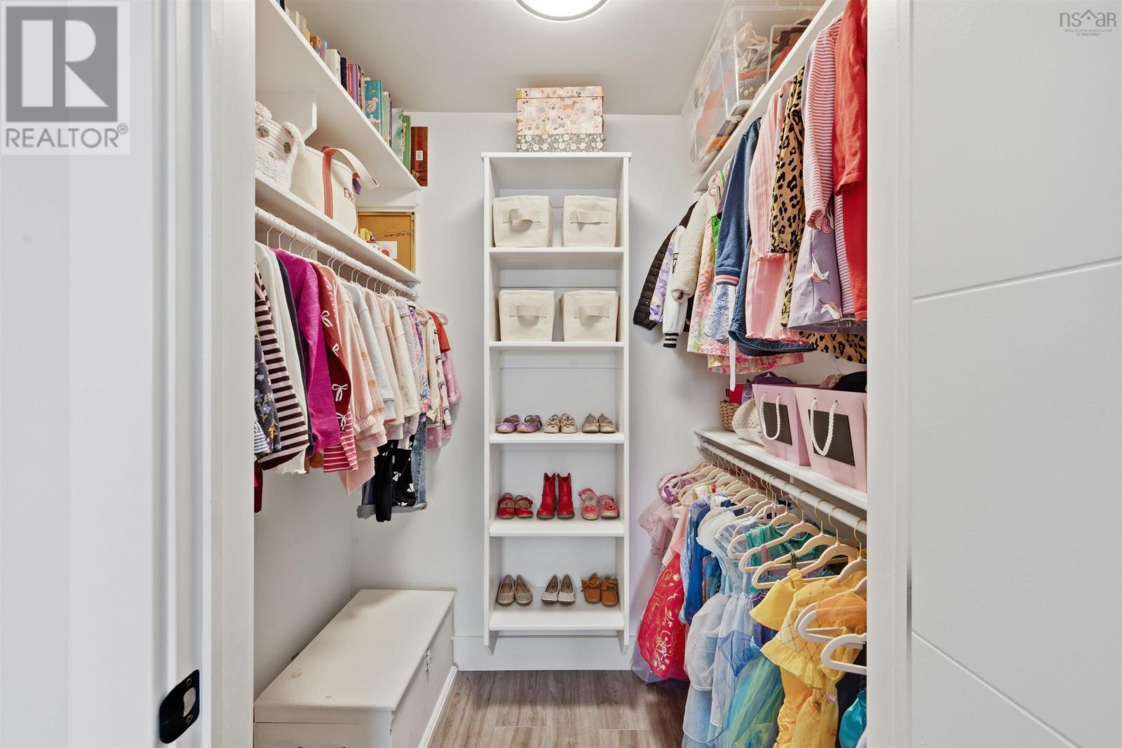 Property 37 of 50 of 77 Samaa Court