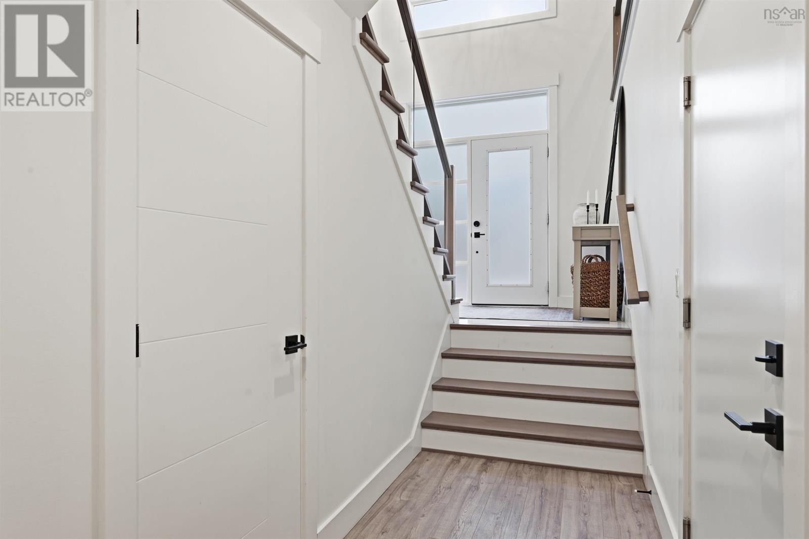 Property 38 of 50 of 77 Samaa Court