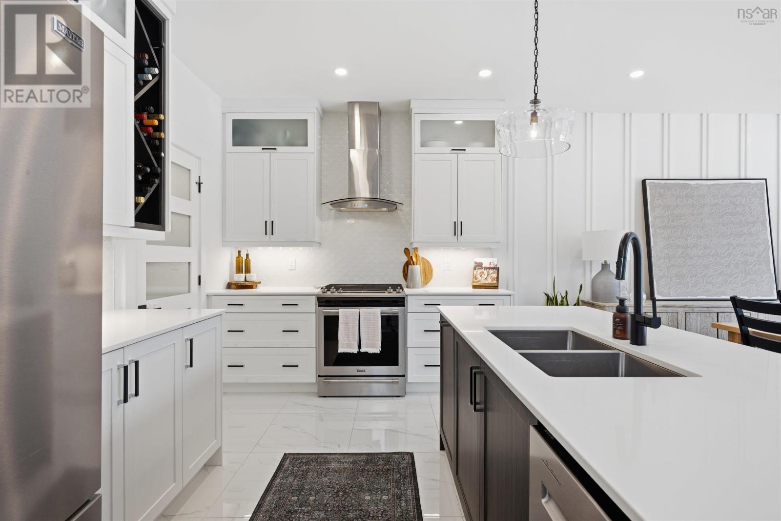 Property 6 of 50 of 77 Samaa Court